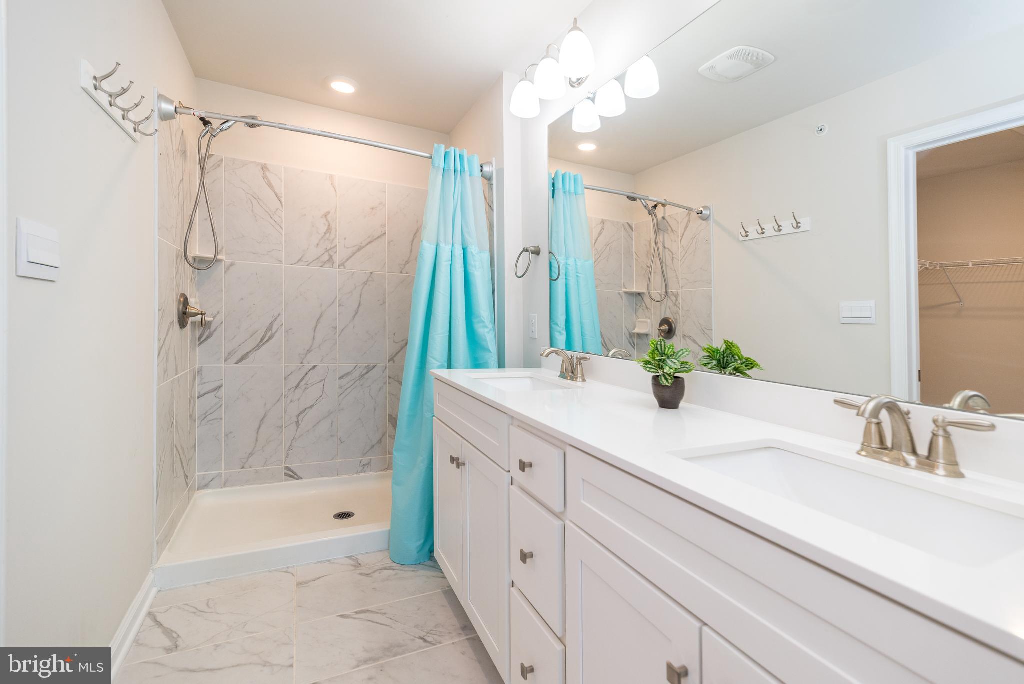 FONT HILL - Residential