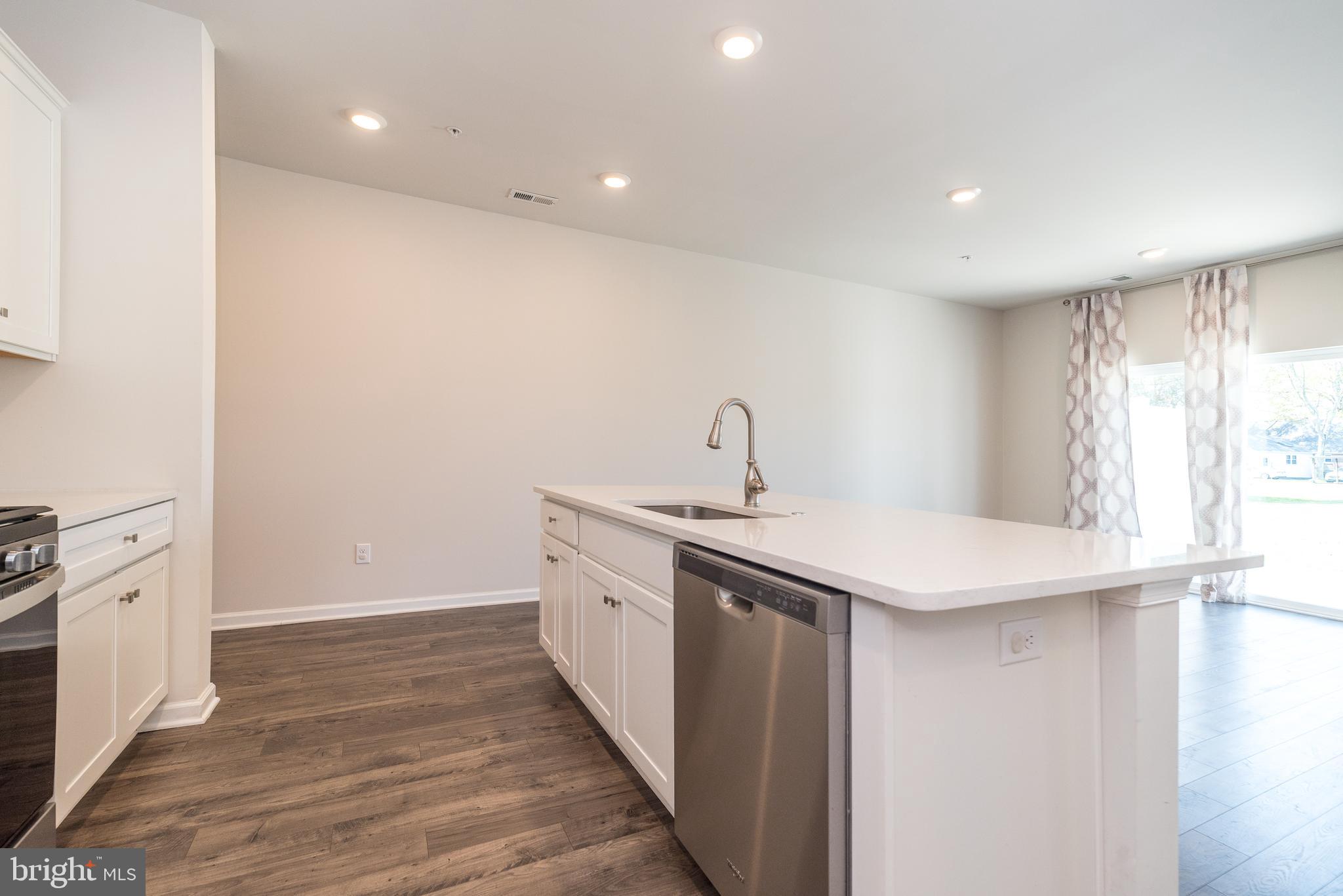 FONT HILL - Residential