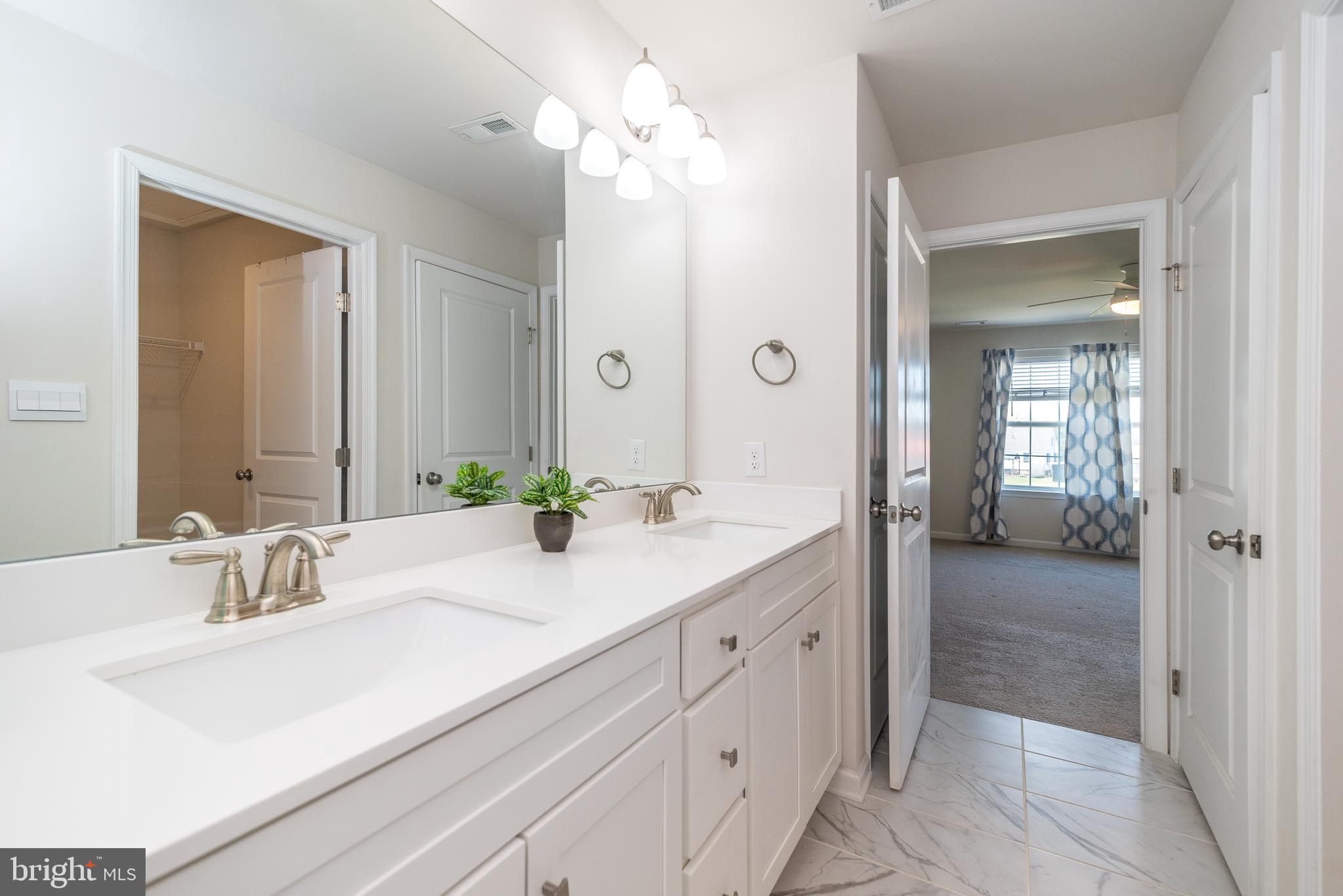 FONT HILL - Residential