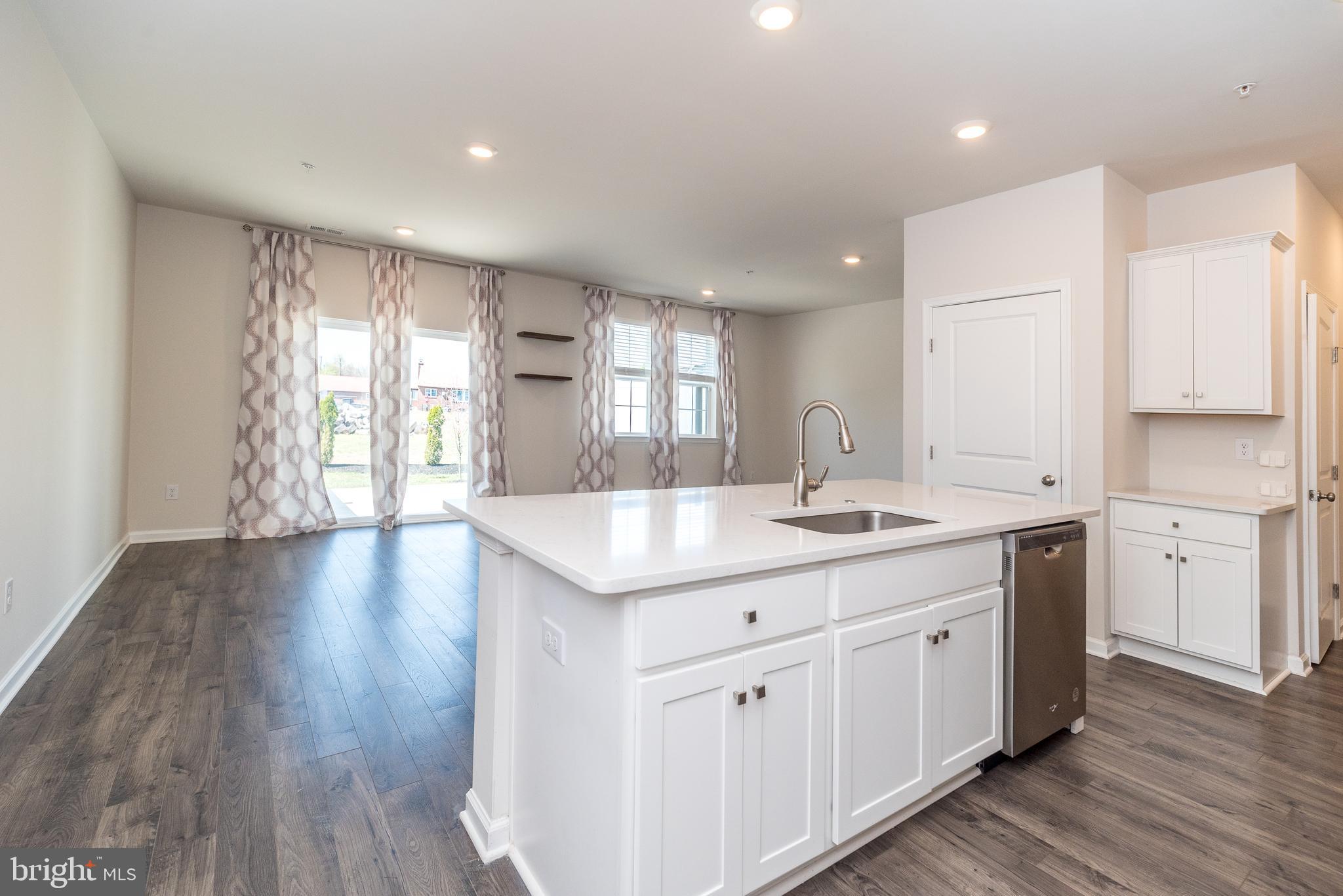 FONT HILL - Residential