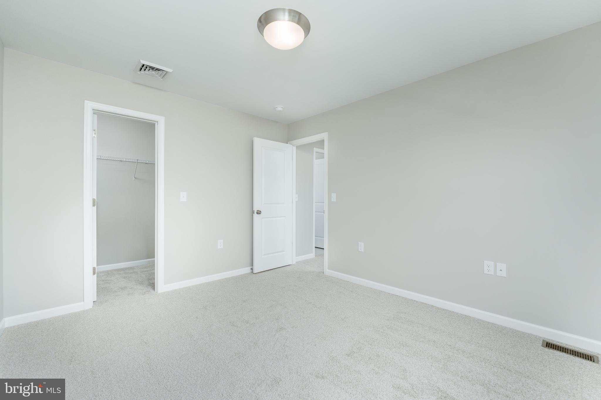 GRAYS POINTE - Residential