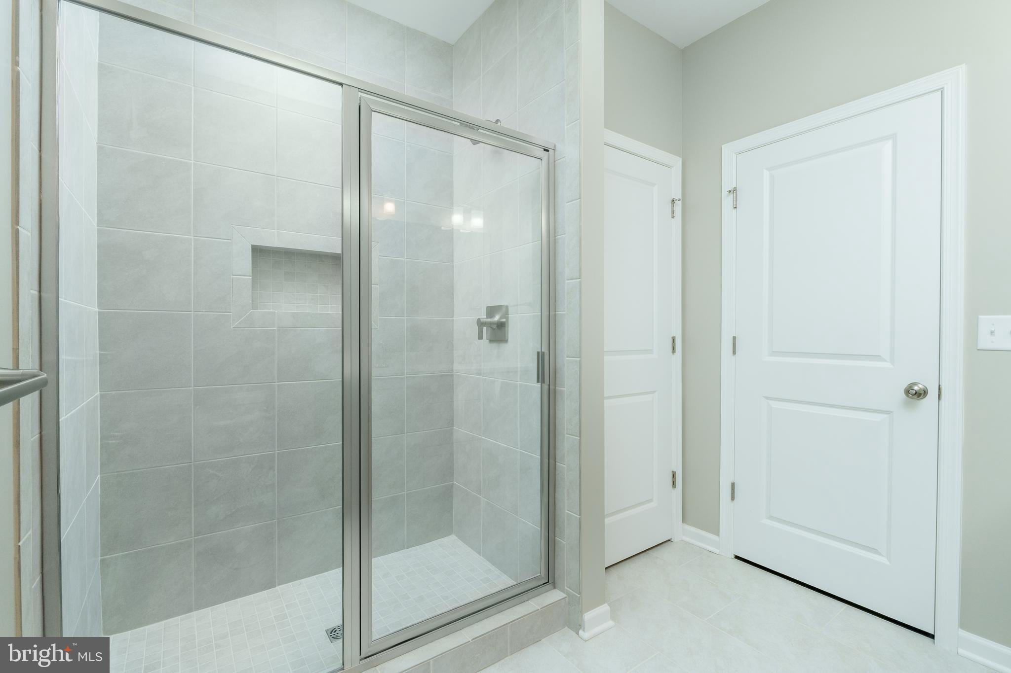 GRAYS POINTE - Residential