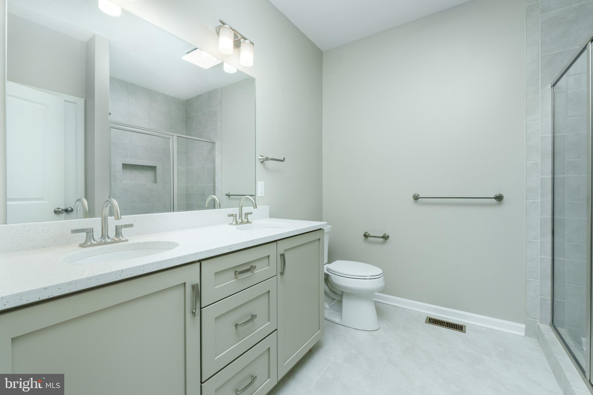 GRAYS POINTE - Residential