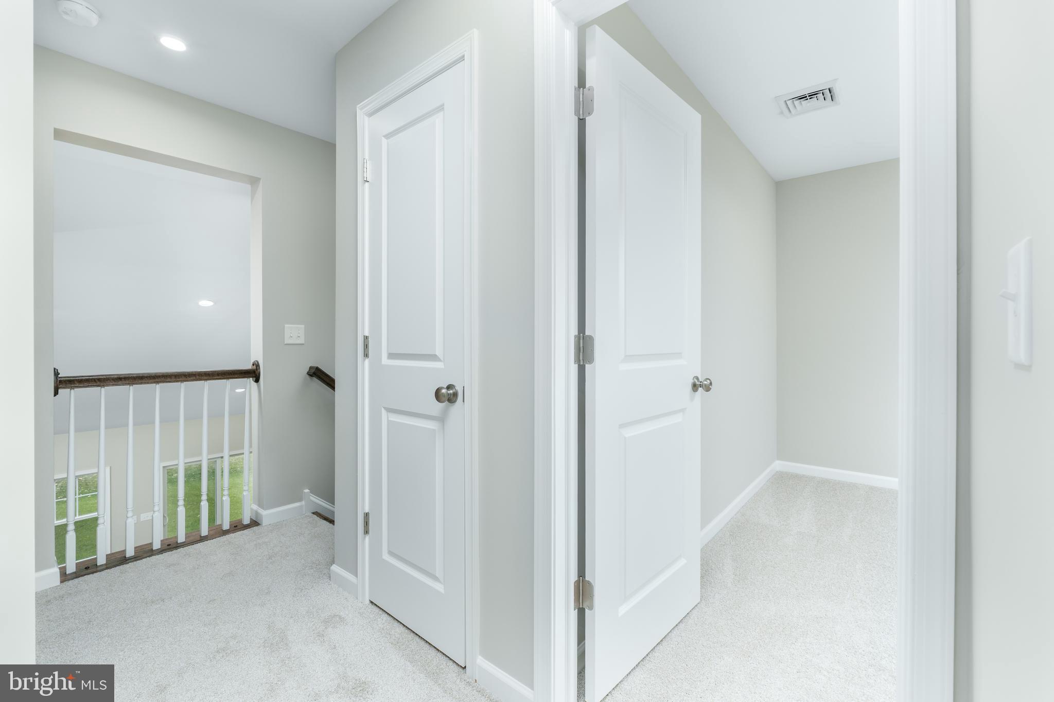 GRAYS POINTE - Residential