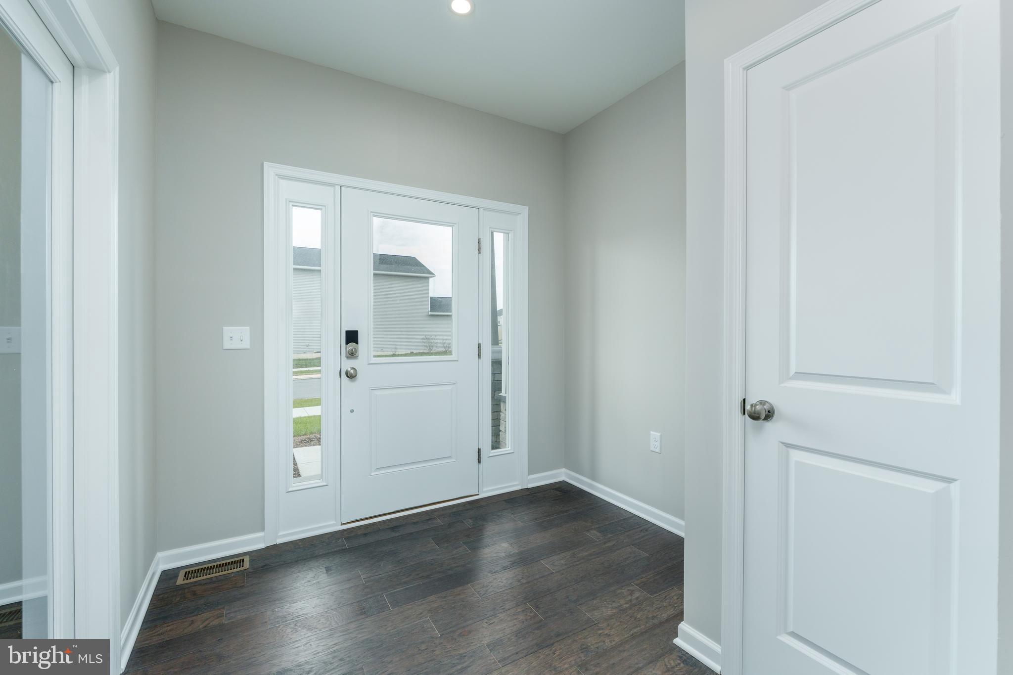 GRAYS POINTE - Residential