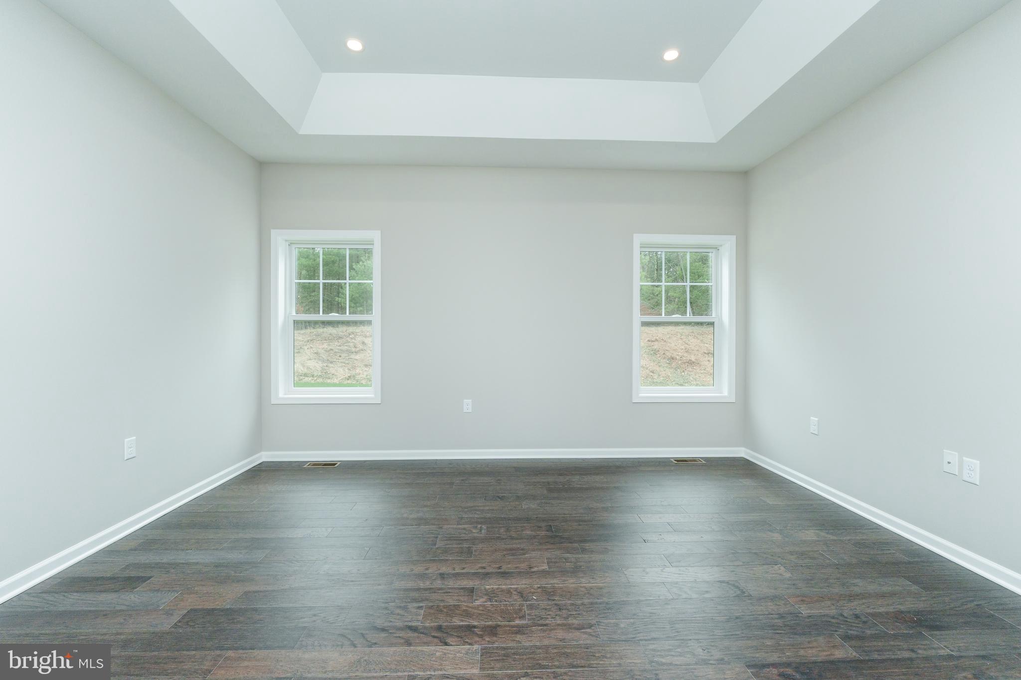 GRAYS POINTE - Residential