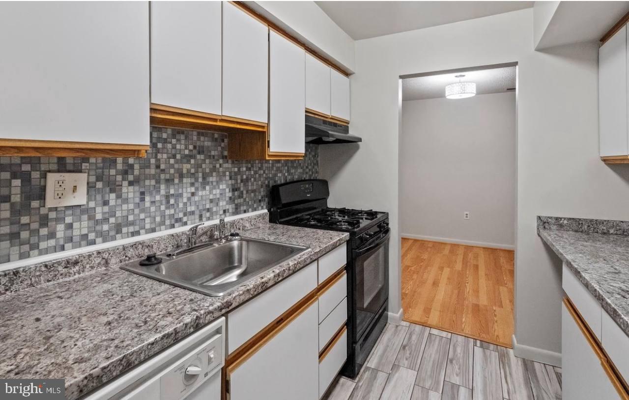 ROCKLAND RUN - Residential