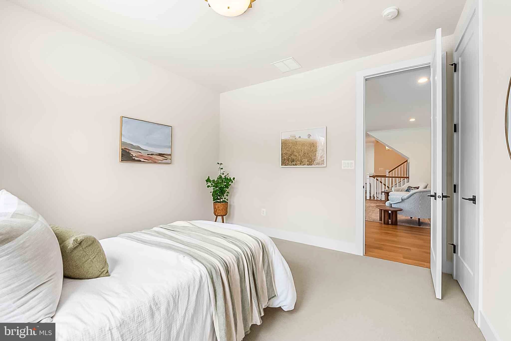 KINGSLEY WOODS - Residential