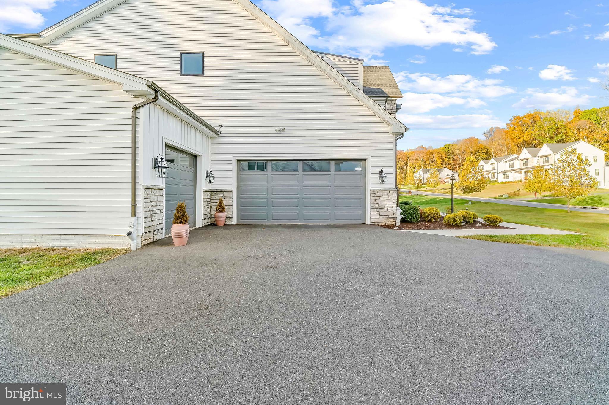 KINGSLEY WOODS - Residential