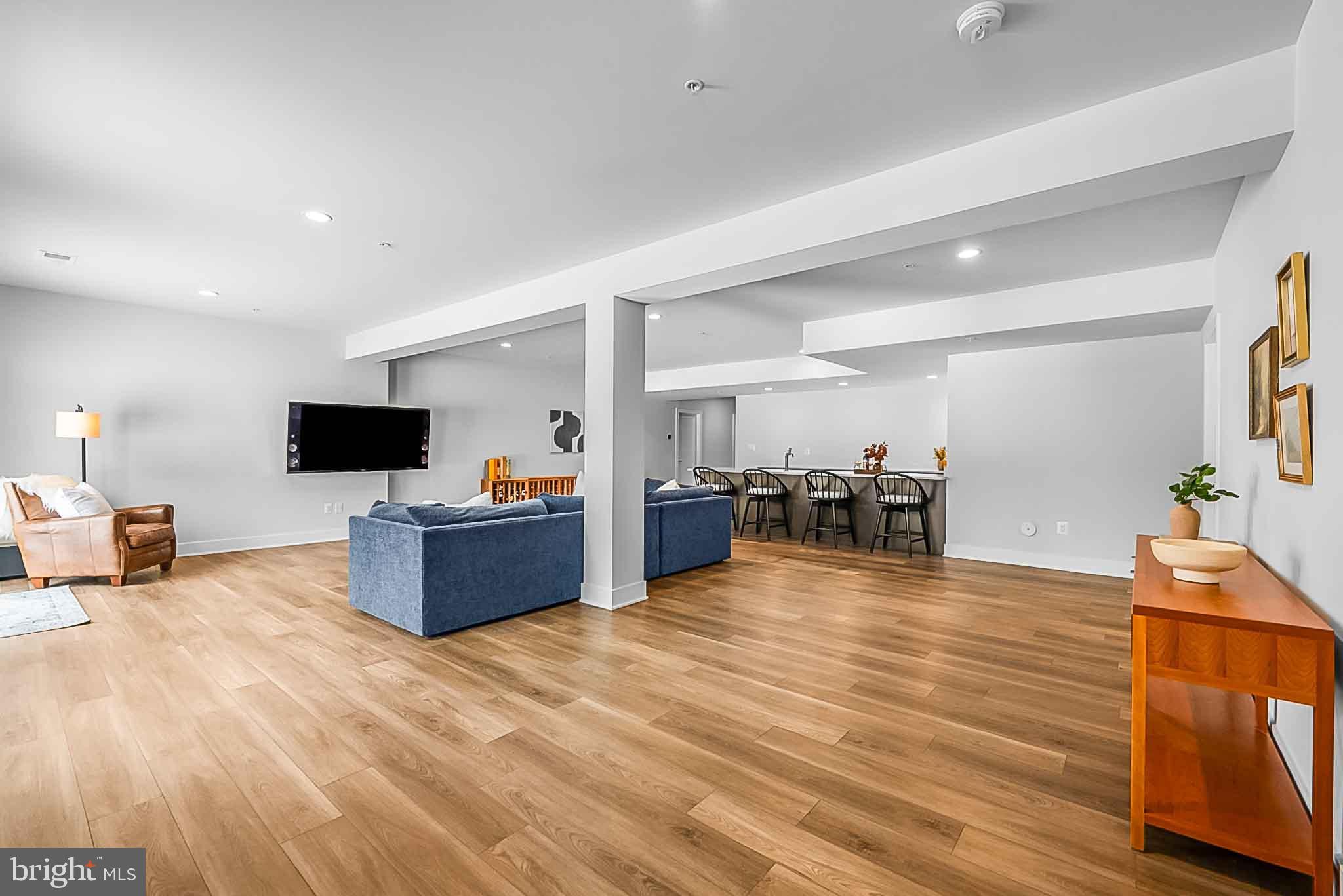 KINGSLEY WOODS - Residential