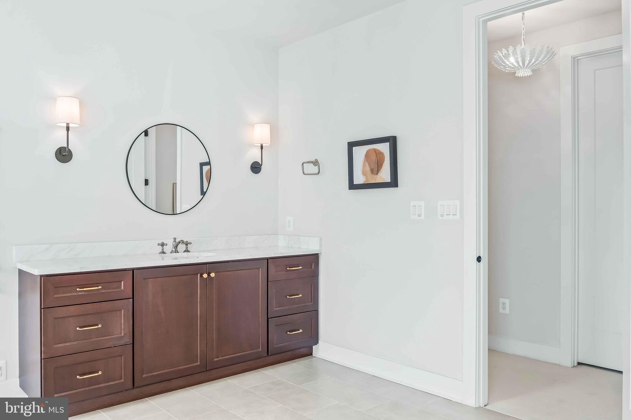 KINGSLEY WOODS - Residential