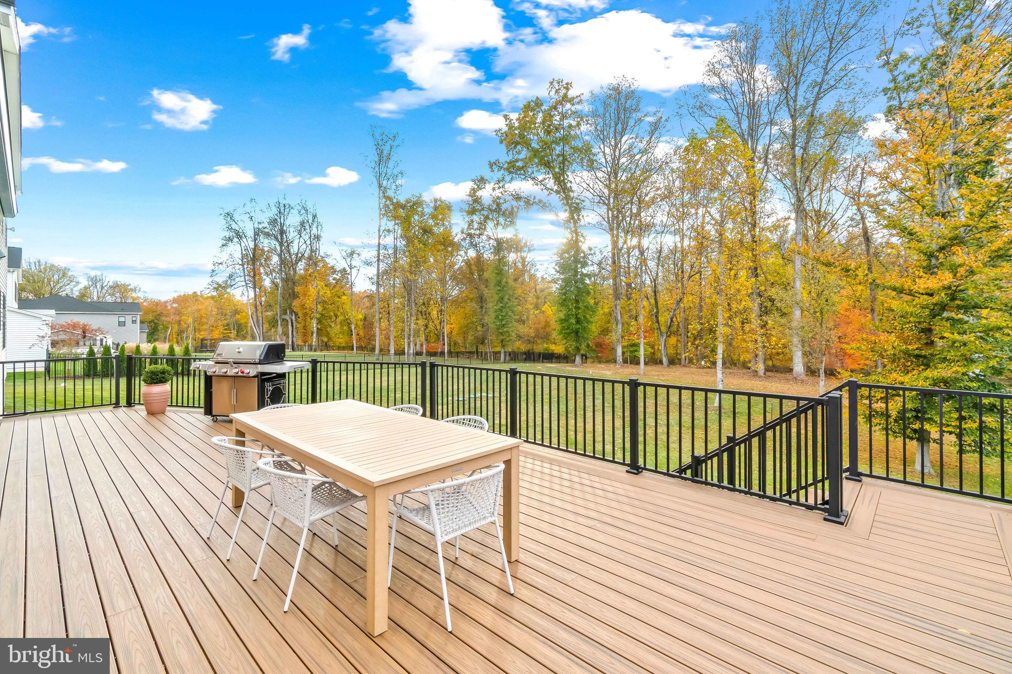 KINGSLEY WOODS - Residential