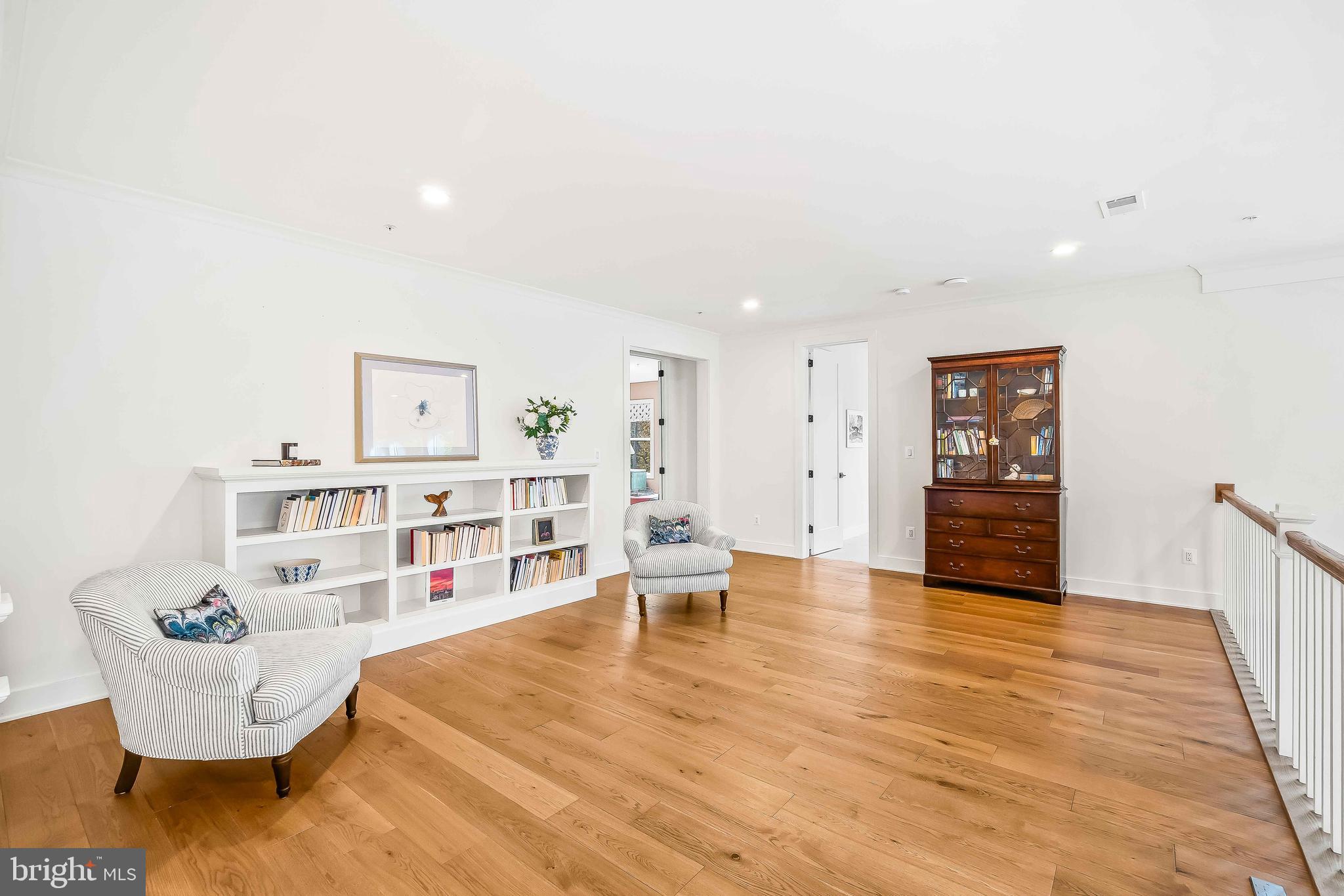 KINGSLEY WOODS - Residential