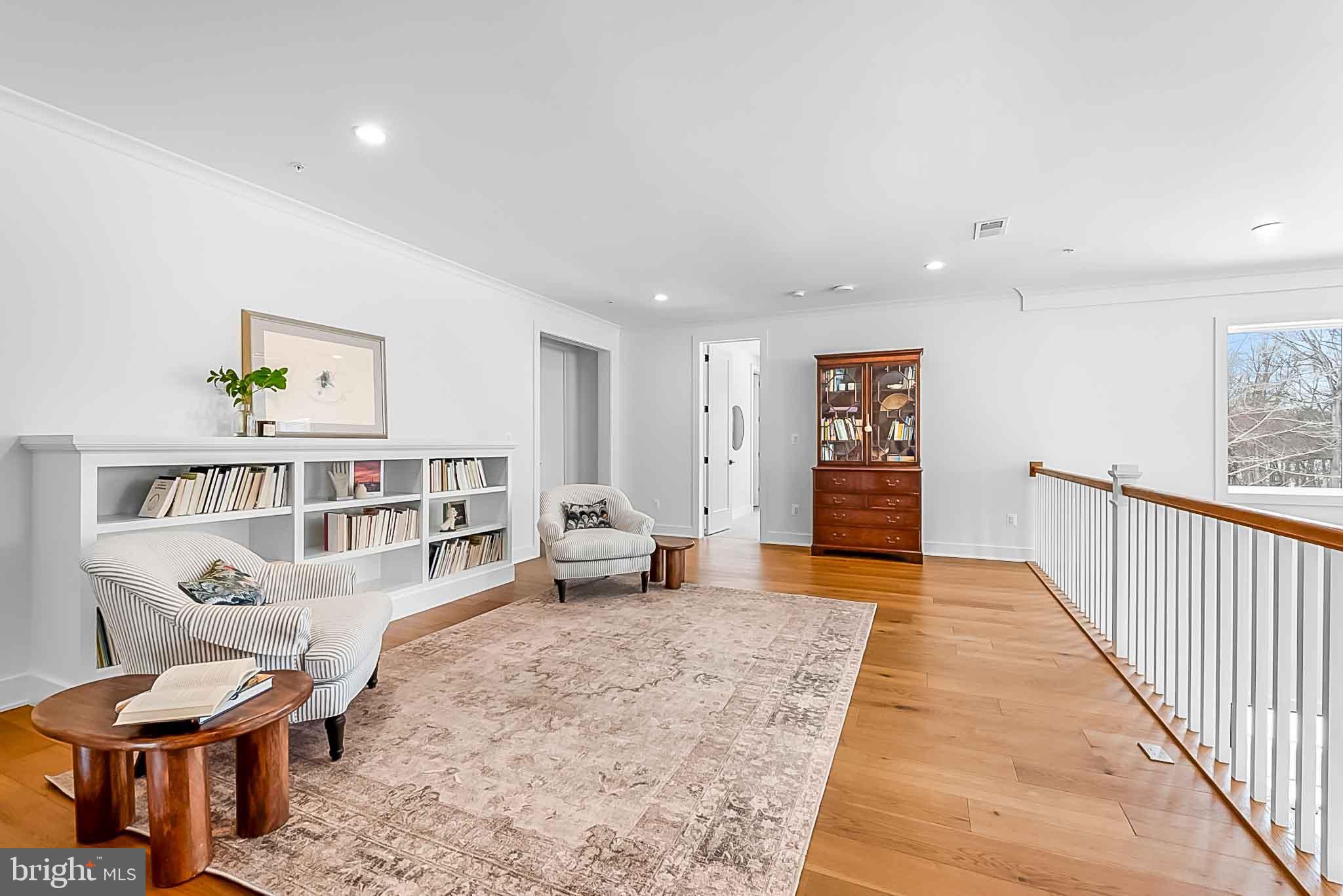 KINGSLEY WOODS - Residential