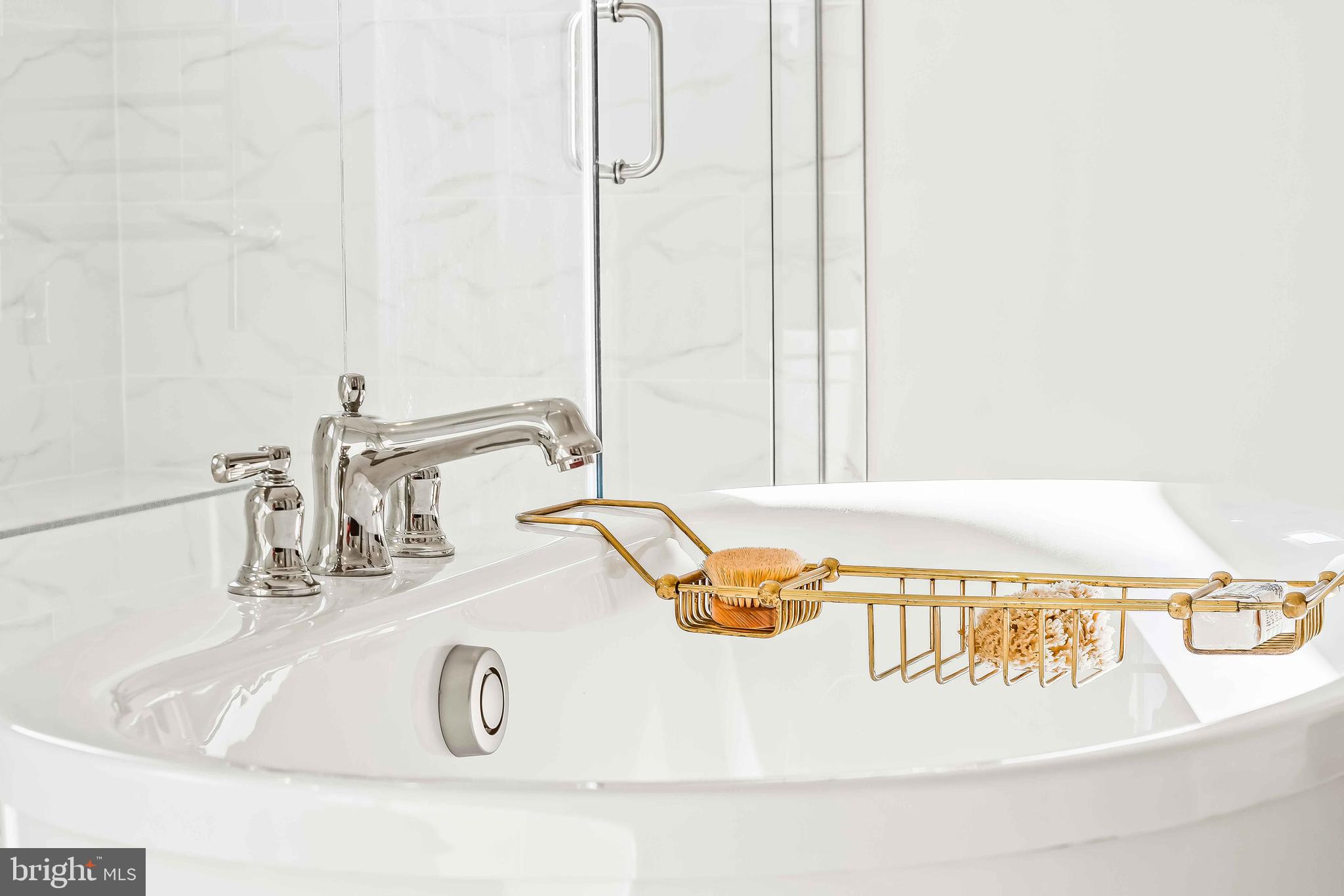 KINGSLEY WOODS - Residential