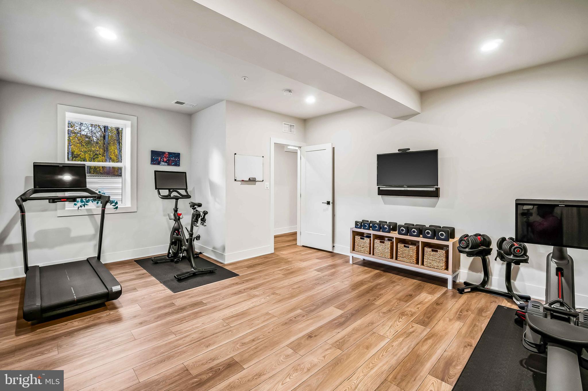 KINGSLEY WOODS - Residential