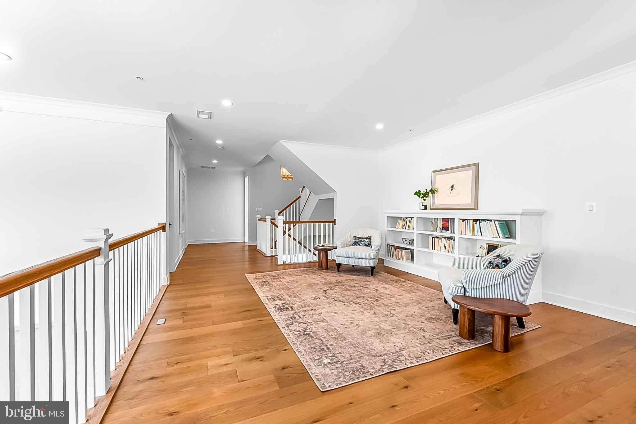 KINGSLEY WOODS - Residential