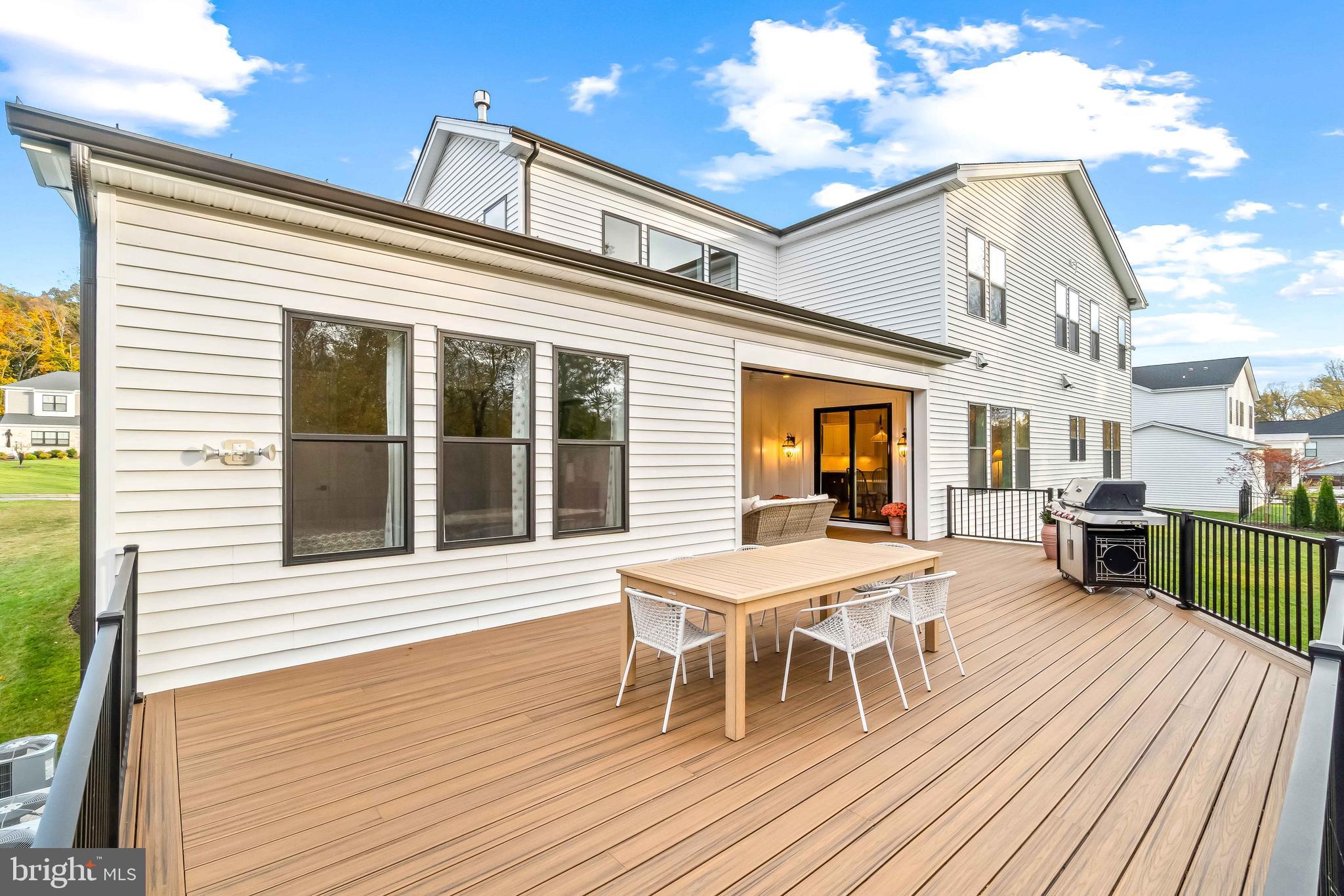 KINGSLEY WOODS - Residential