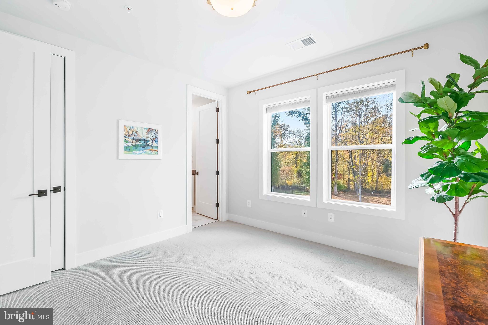 KINGSLEY WOODS - Residential