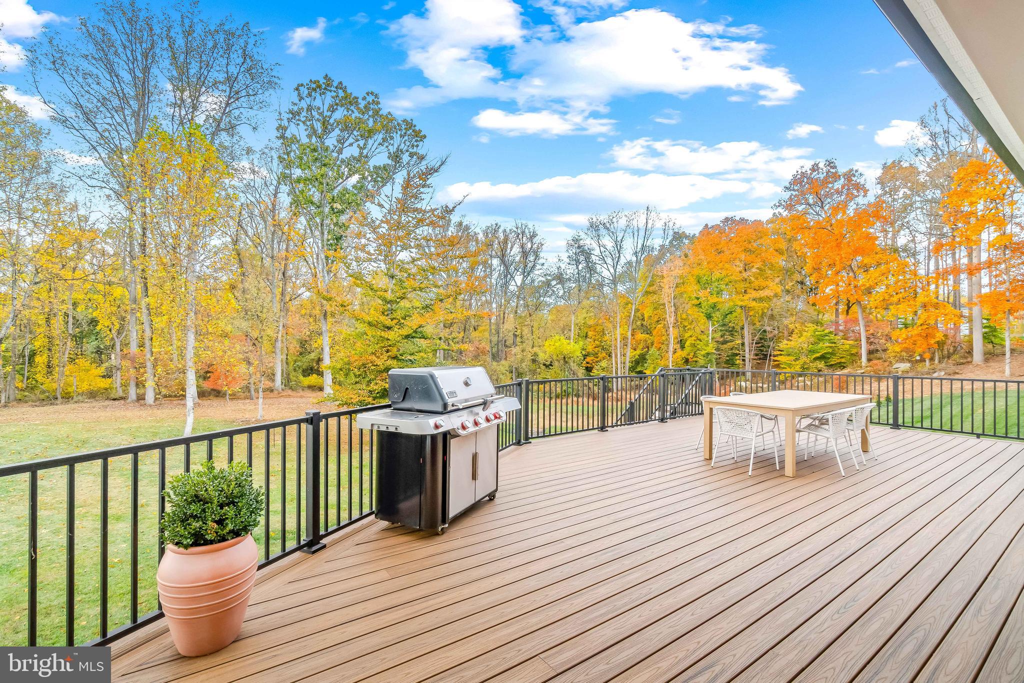 KINGSLEY WOODS - Residential