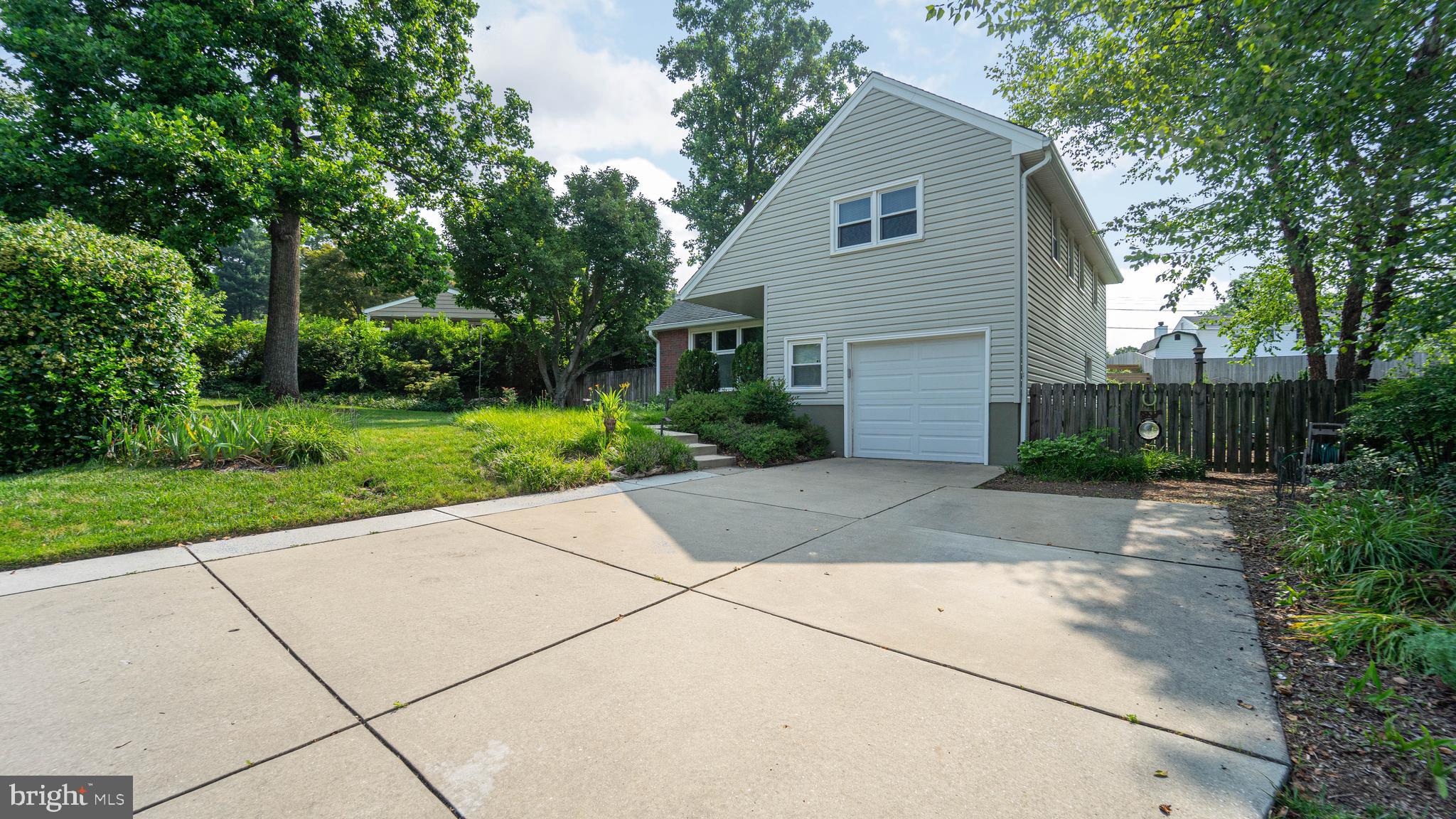 ORCHARD HILLS - Residential