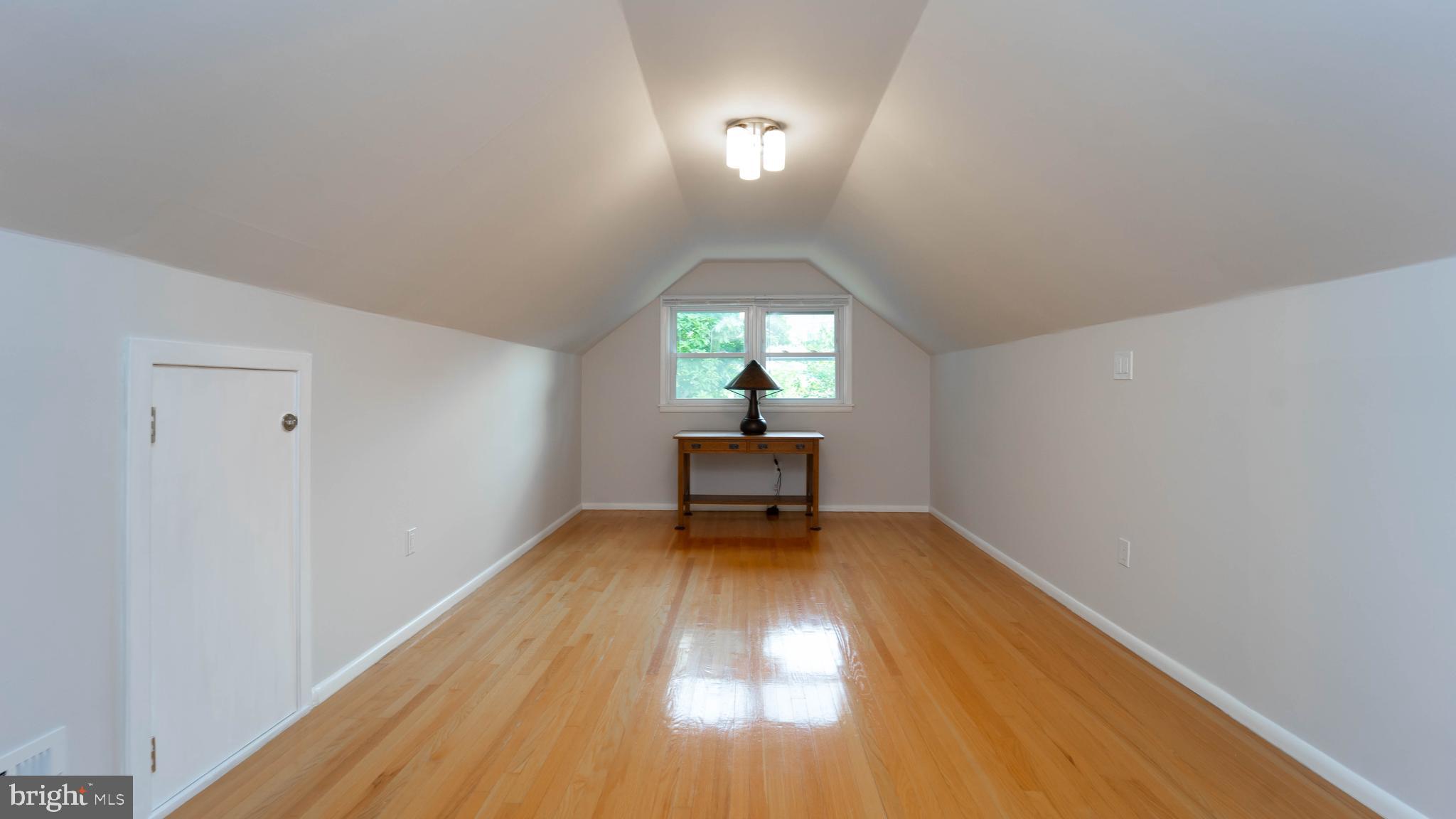 ORCHARD HILLS - Residential