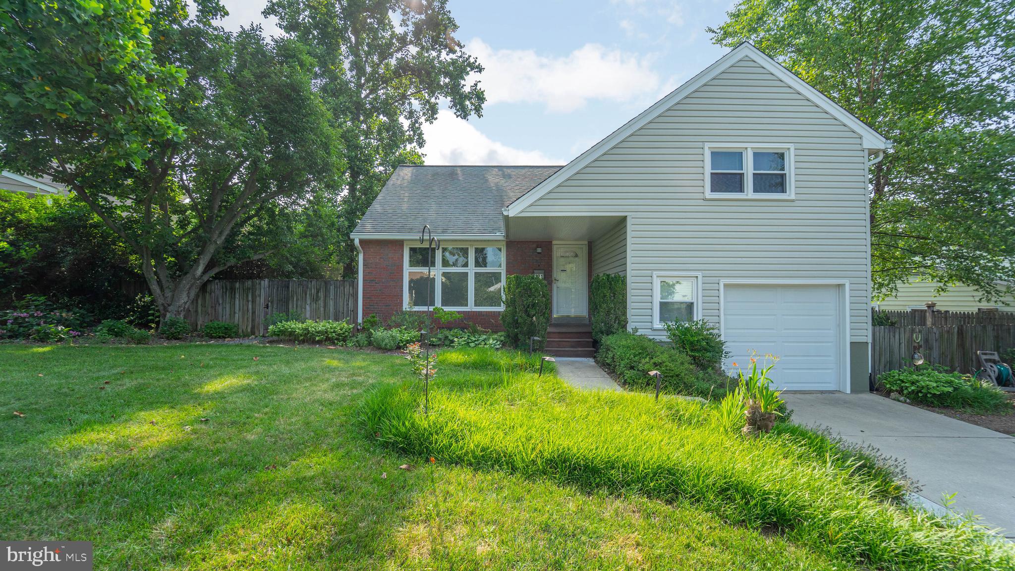 ORCHARD HILLS - Residential