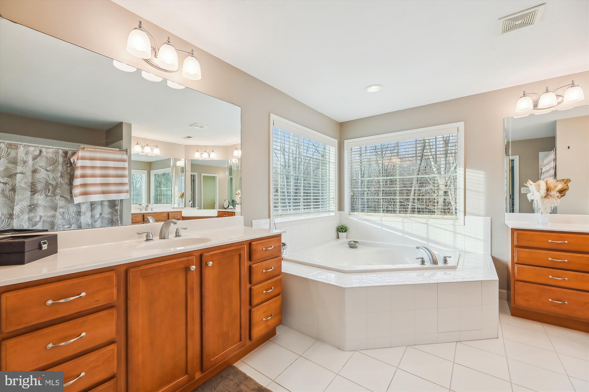 HOLLYBROOK FARM SUB - Residential