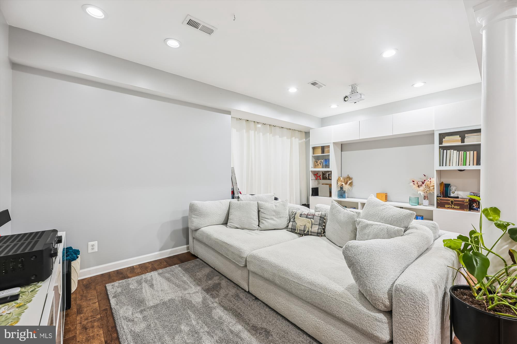 HOLLYBROOK FARM SUB - Residential