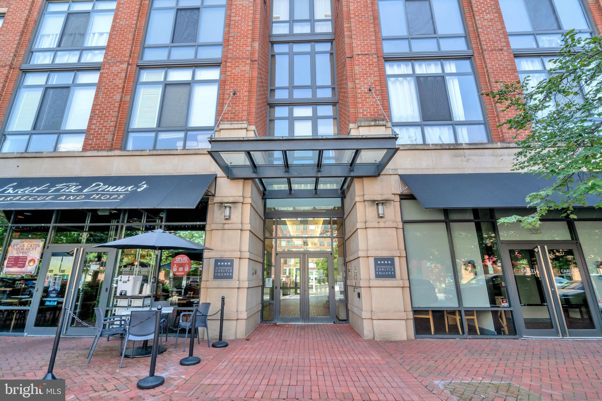520 JOHN CARLYLE STREET 320
