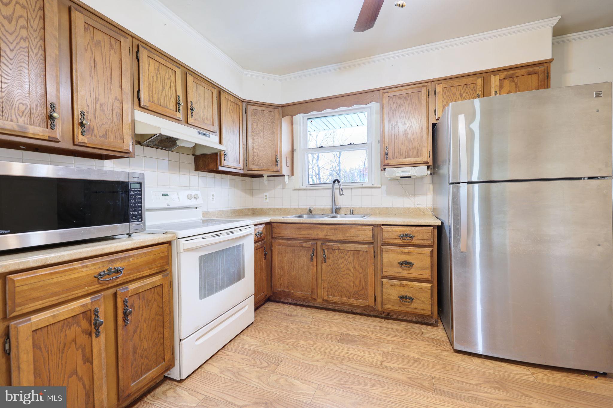 HAZELWOOD FARMS - Residential