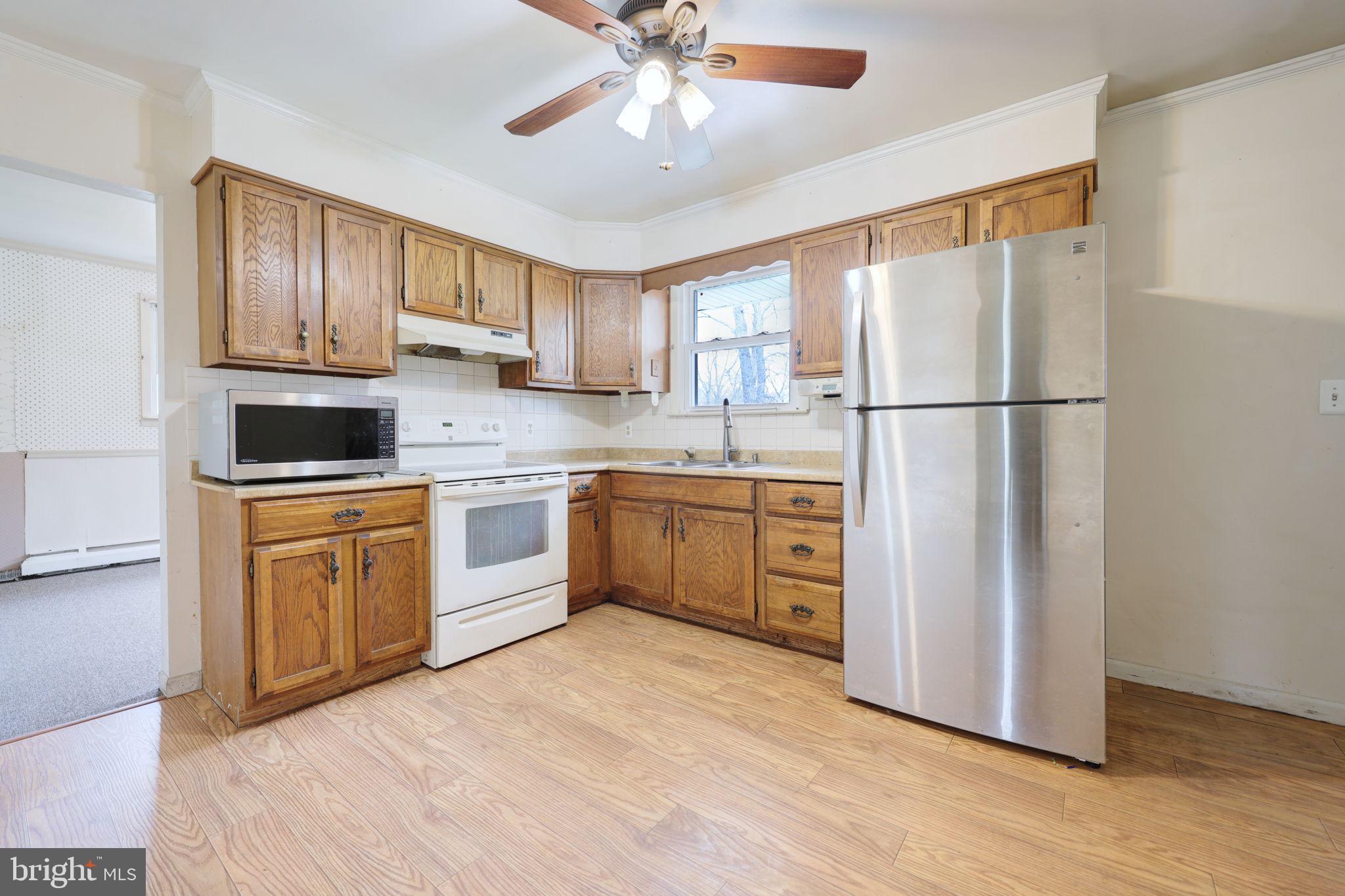 HAZELWOOD FARMS - Residential