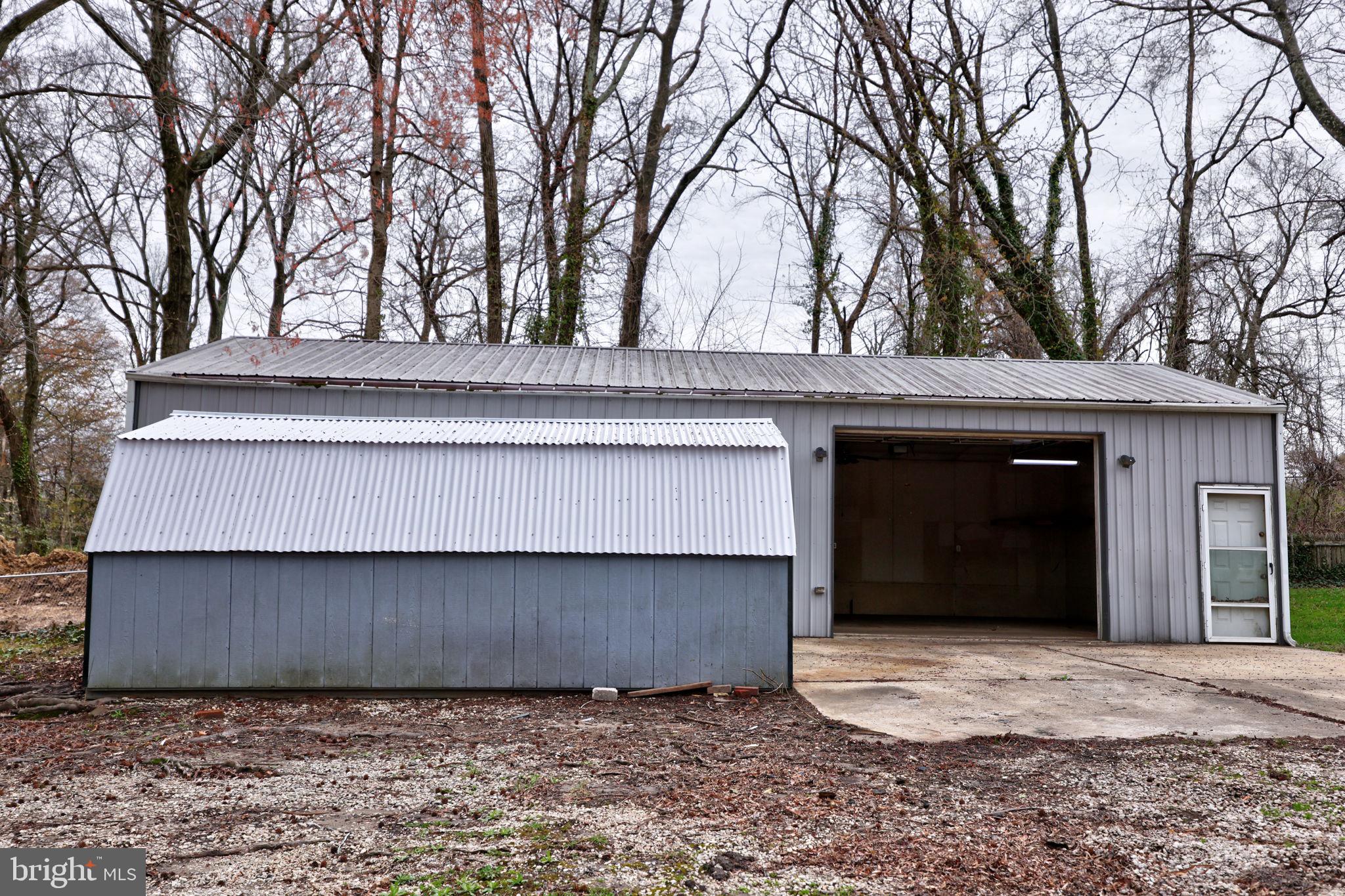 HAZELWOOD FARMS - Residential