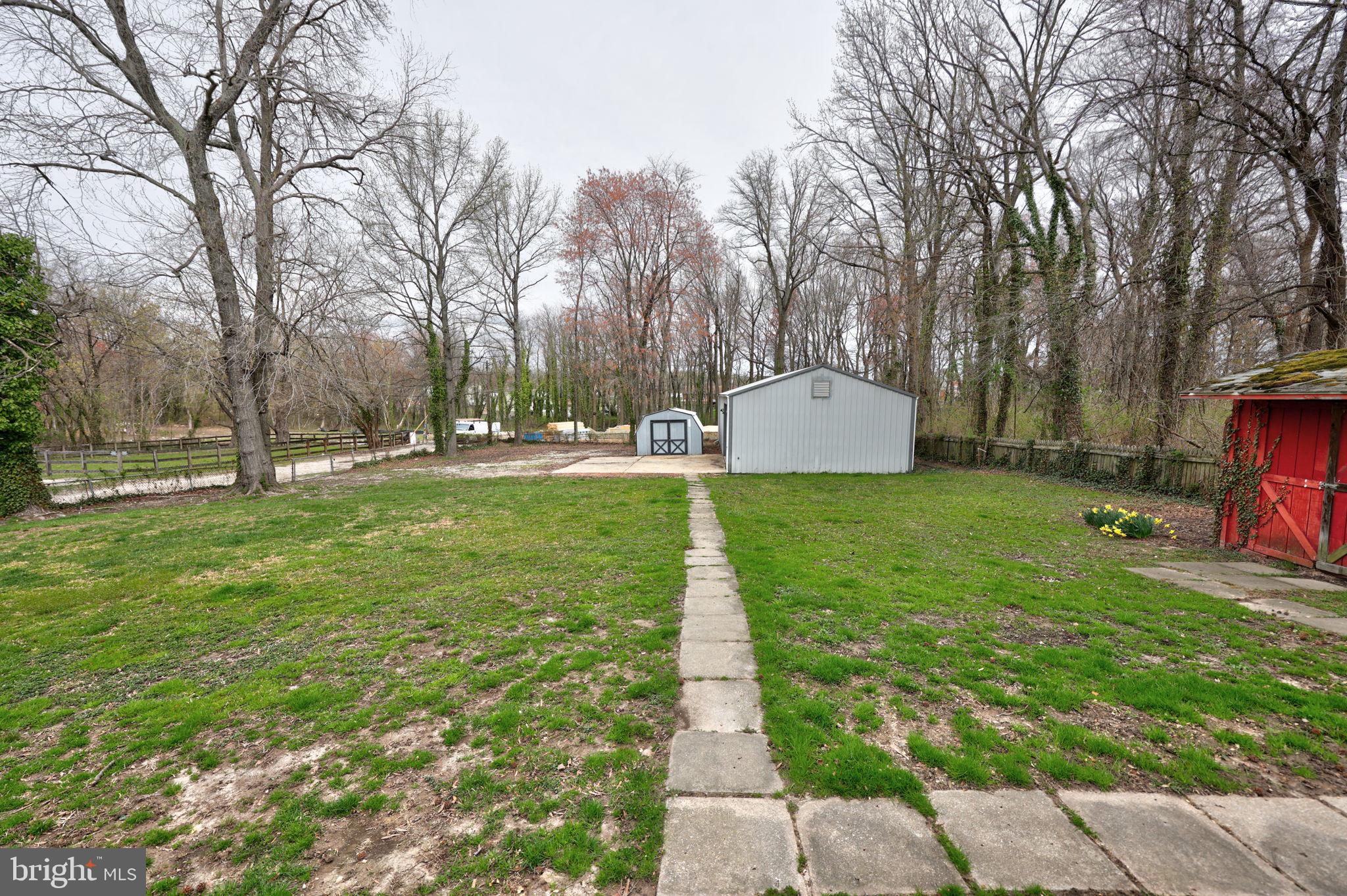 HAZELWOOD FARMS - Residential