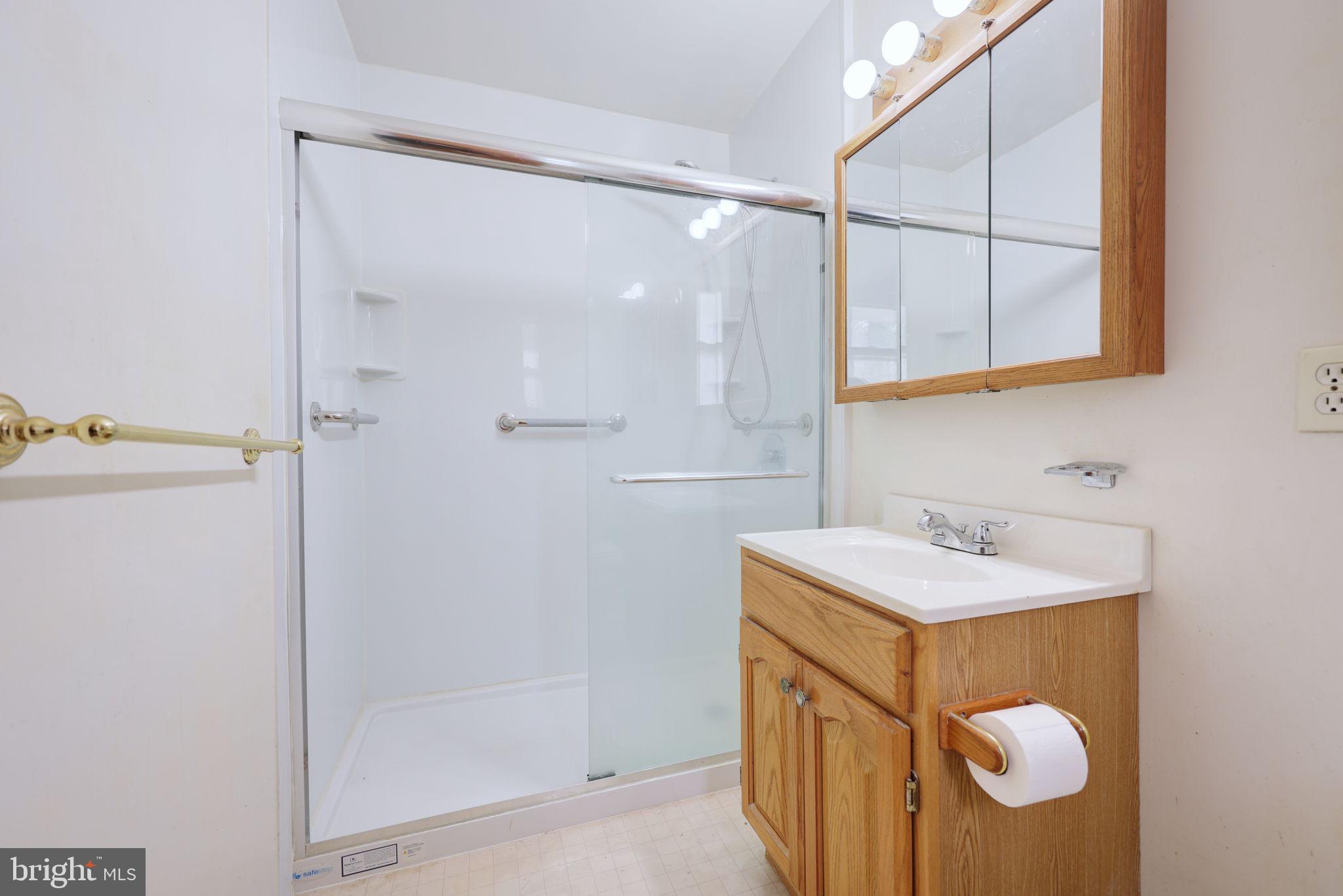 HAZELWOOD FARMS - Residential