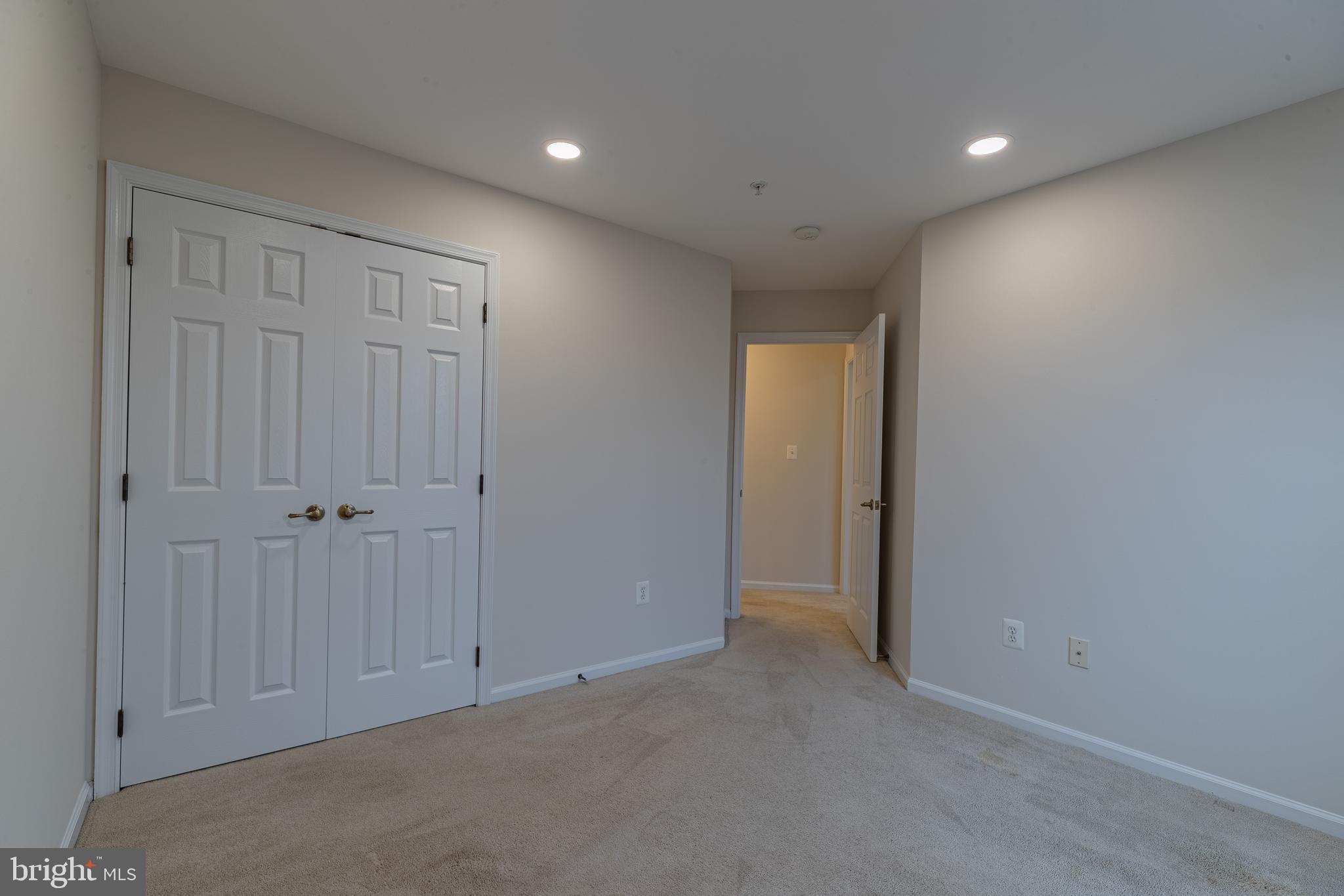 AMBER SPRING - Residential