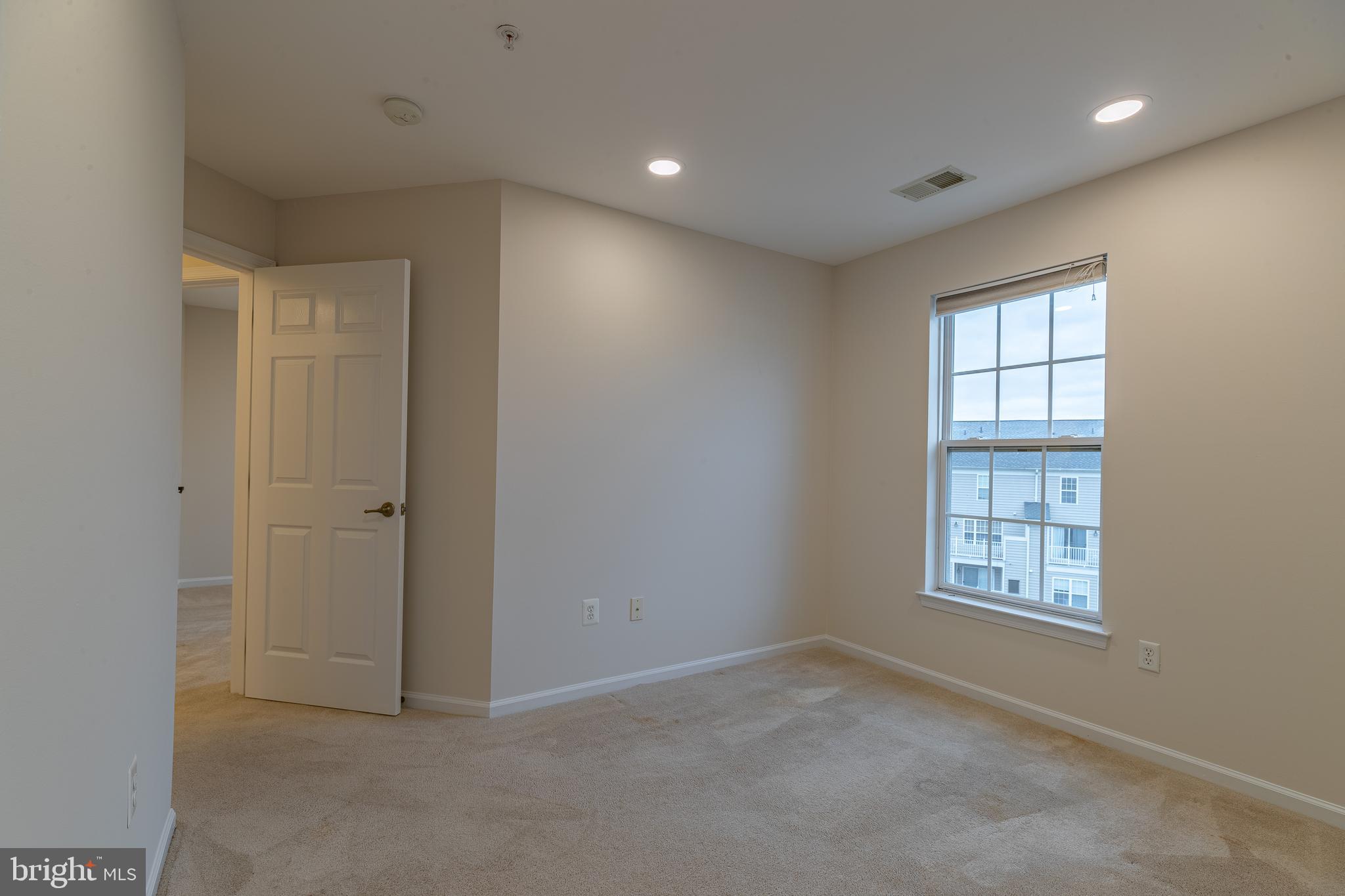 AMBER SPRING - Residential