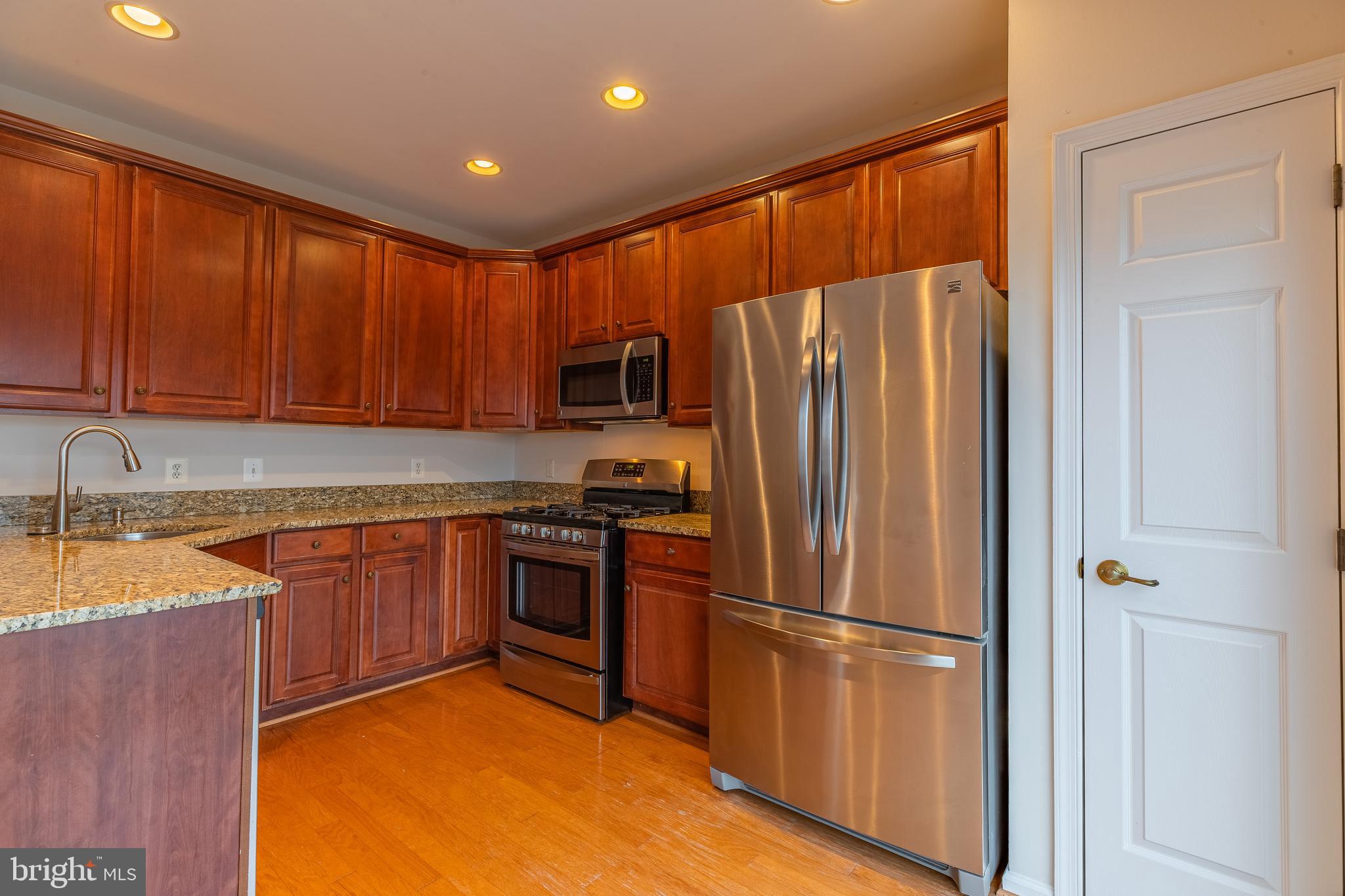 AMBER SPRING - Residential