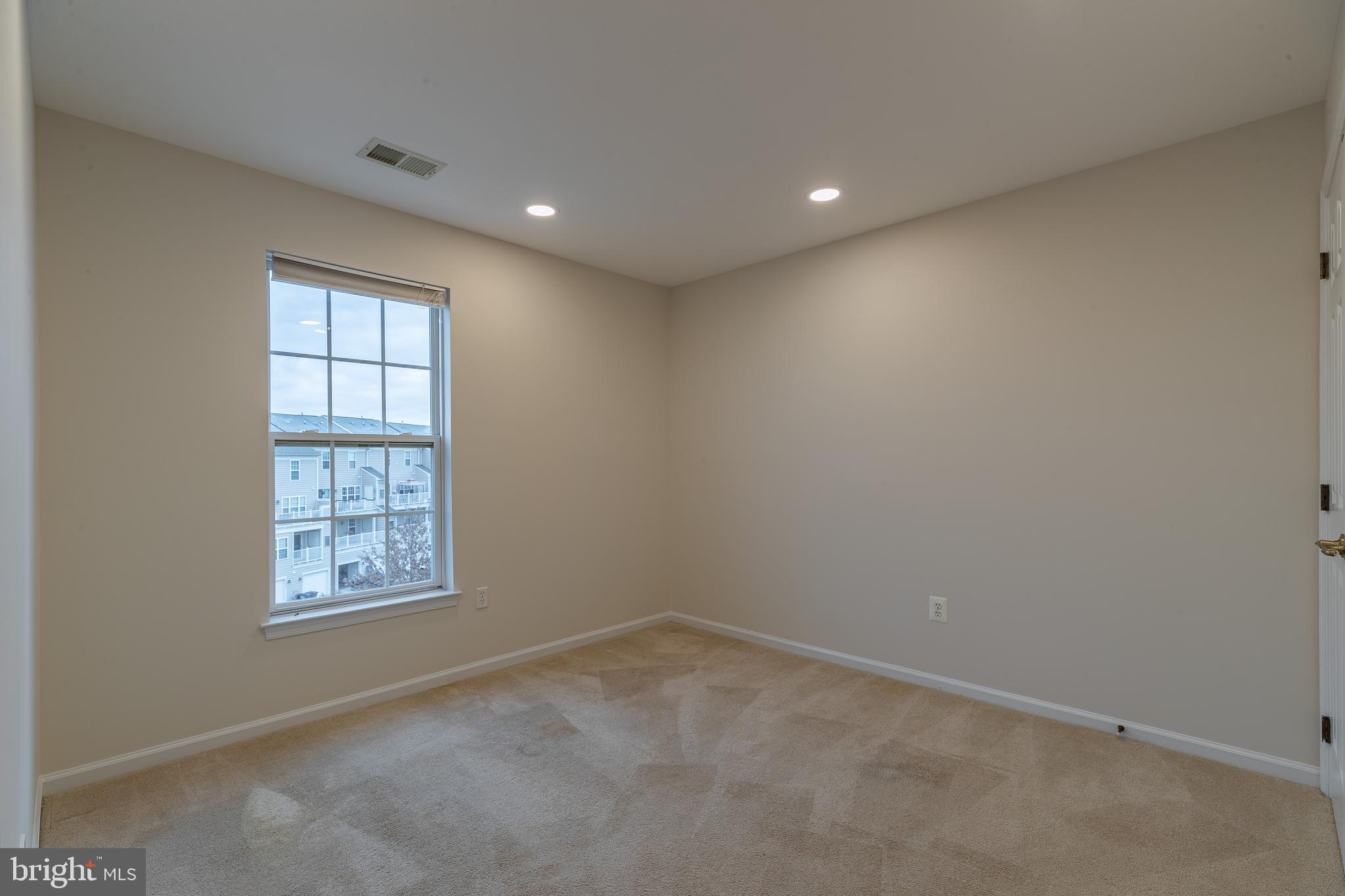 AMBER SPRING - Residential