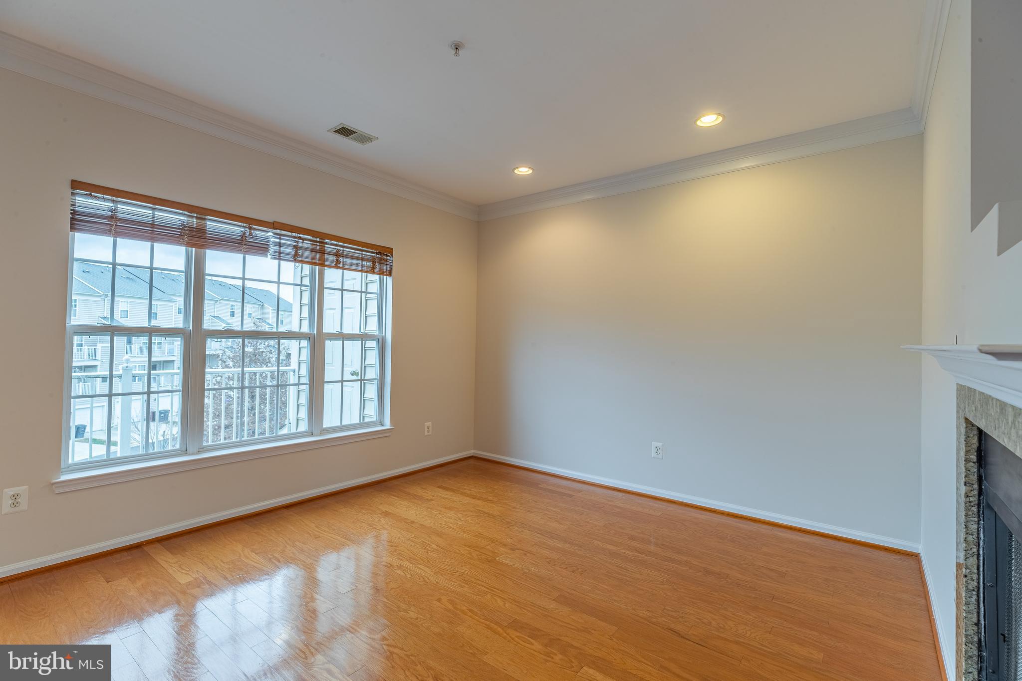 AMBER SPRING - Residential