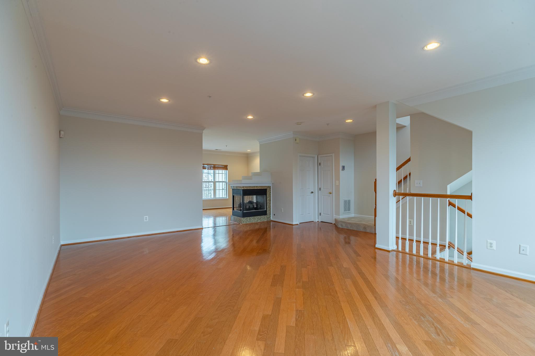 AMBER SPRING - Residential