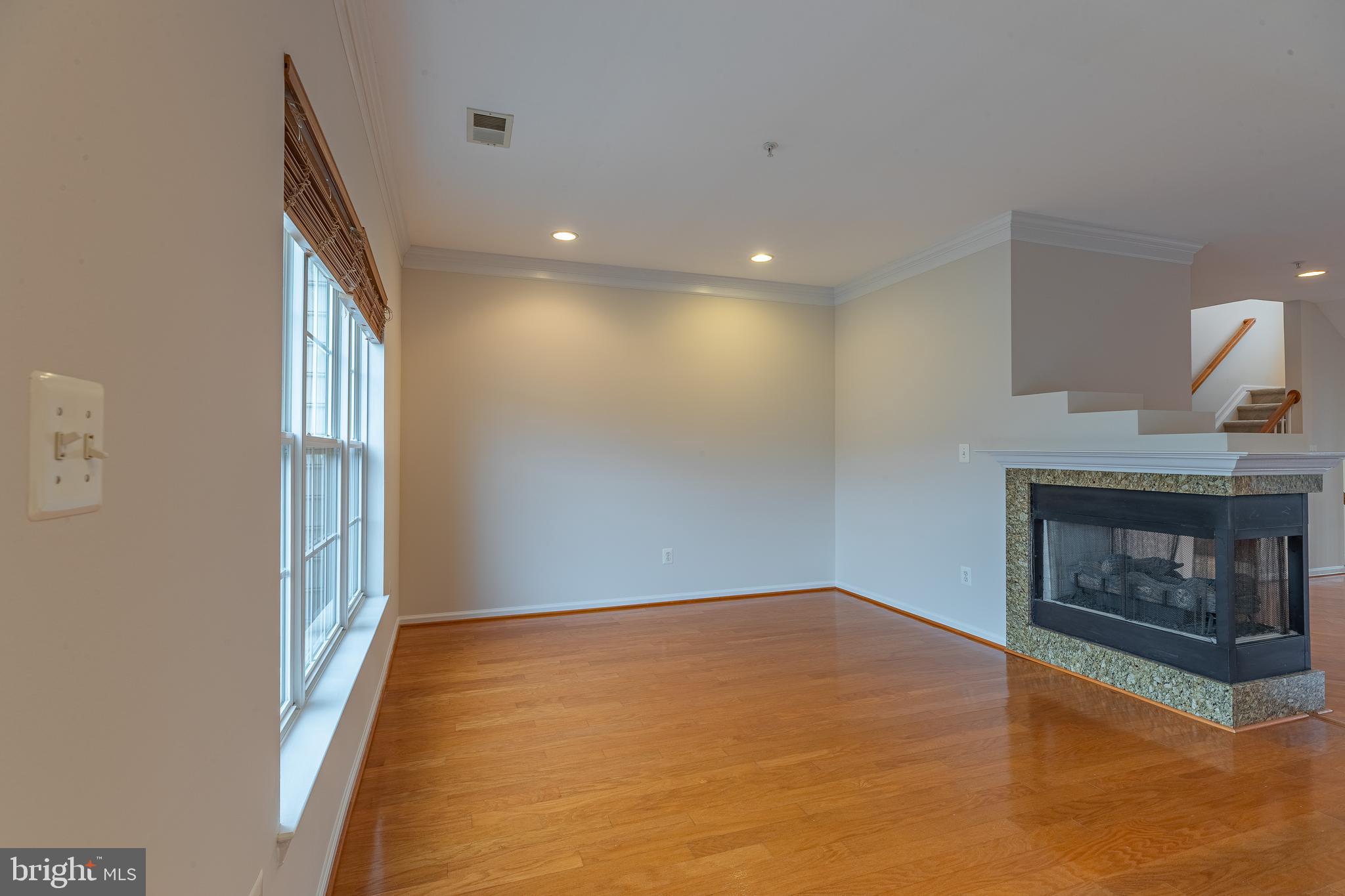 AMBER SPRING - Residential