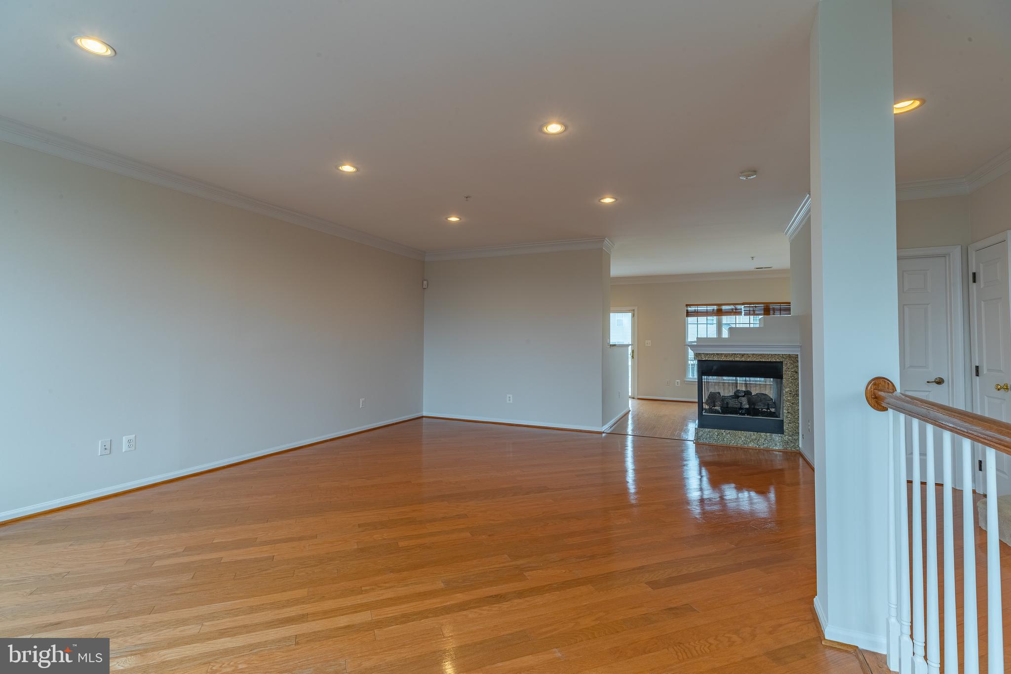 AMBER SPRING - Residential