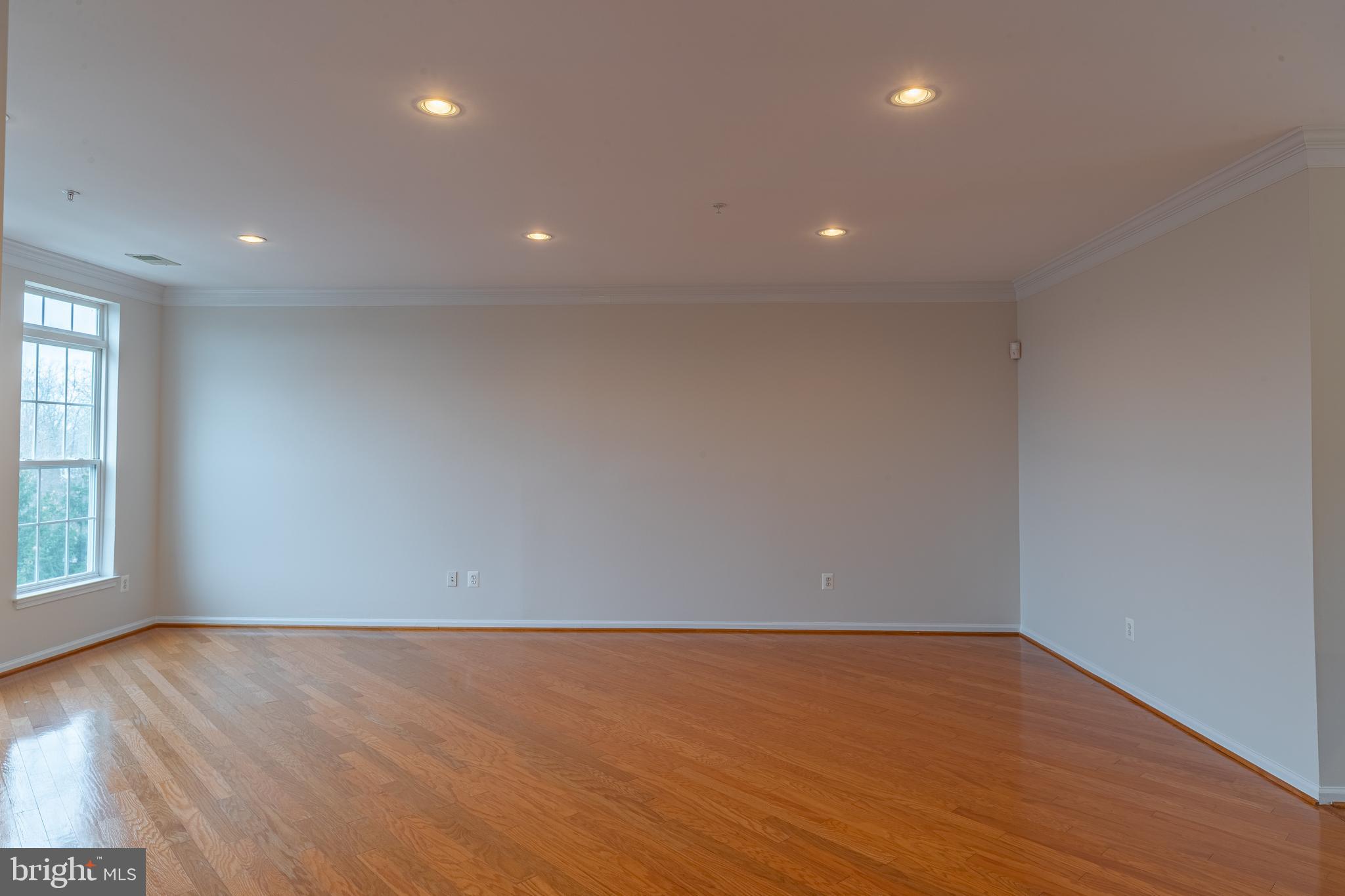 AMBER SPRING - Residential