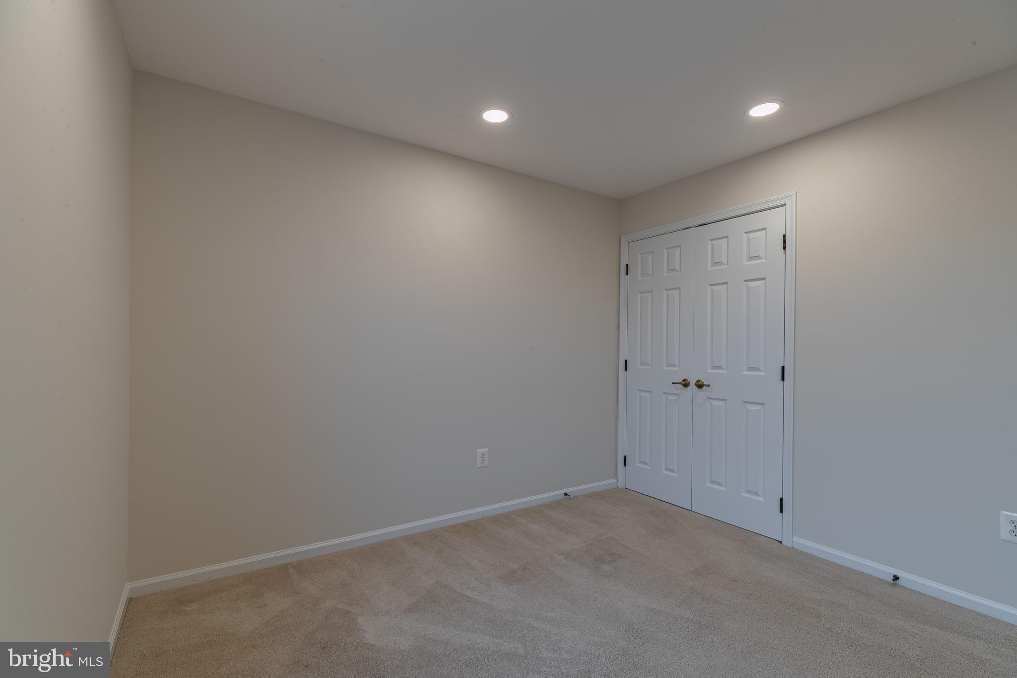 AMBER SPRING - Residential