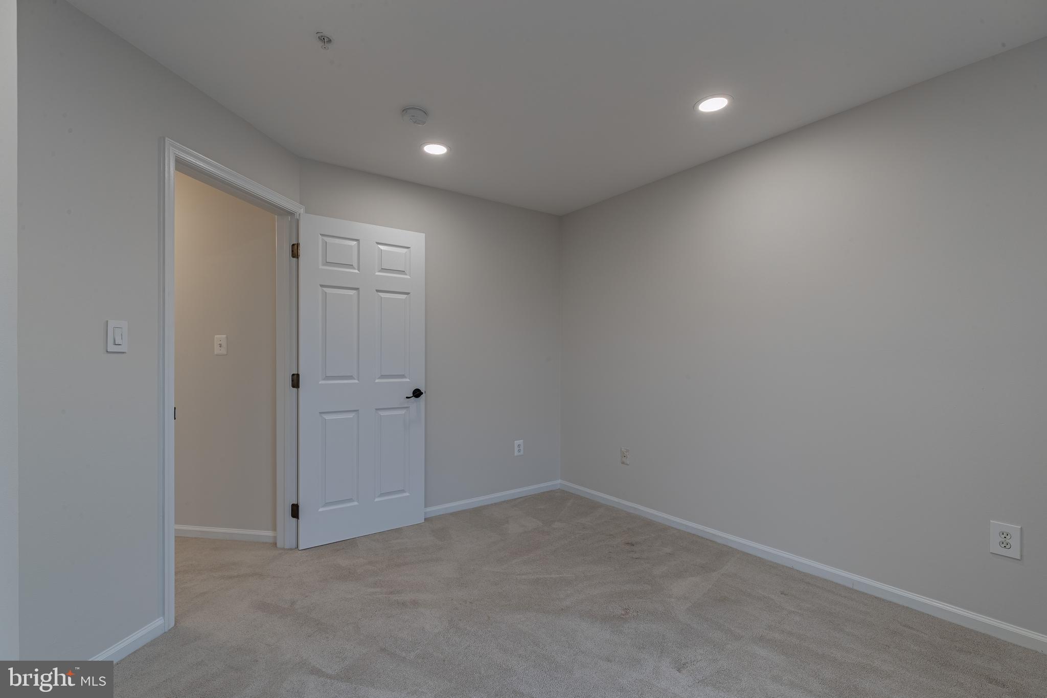 AMBER SPRING - Residential