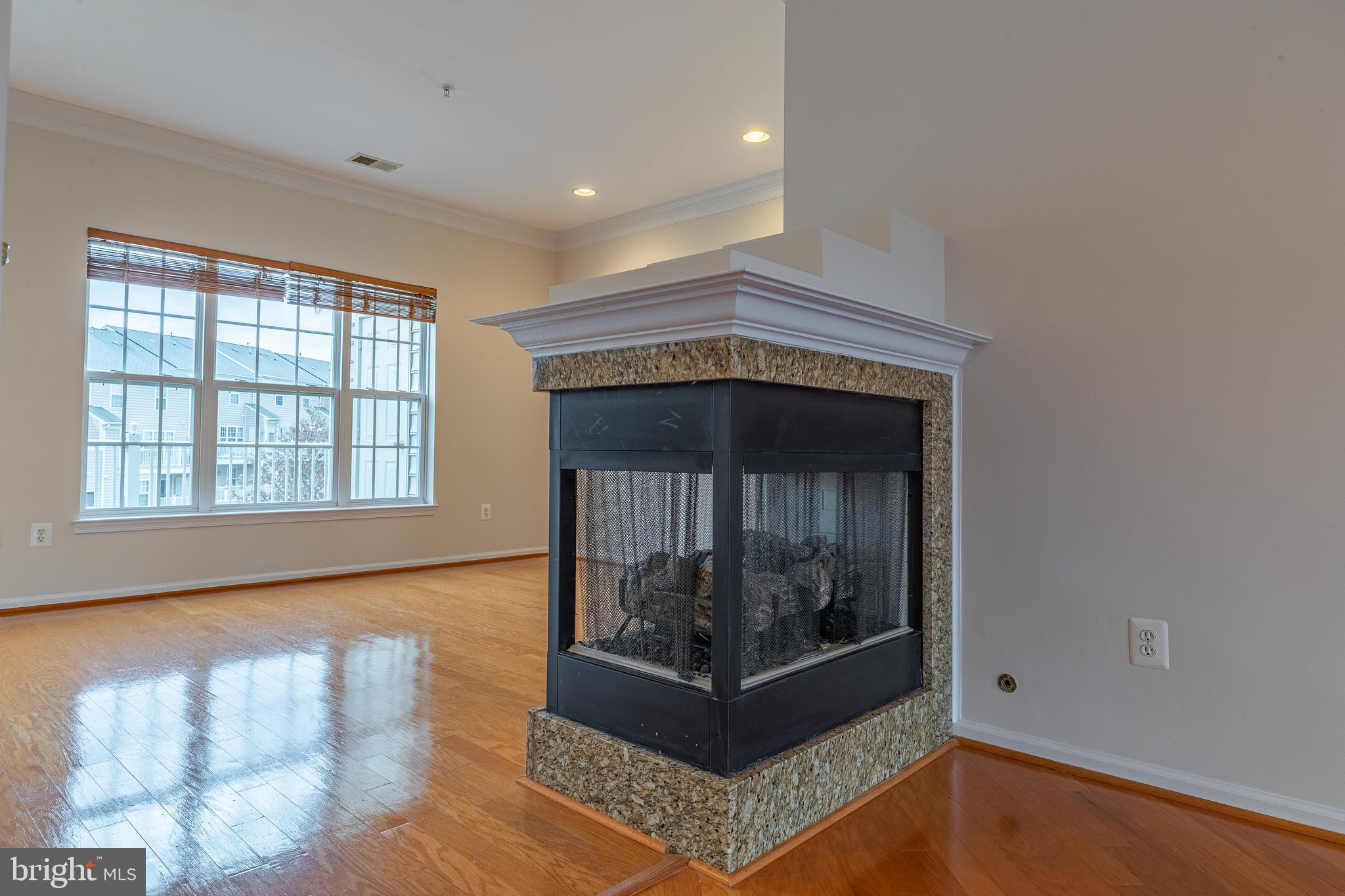 AMBER SPRING - Residential