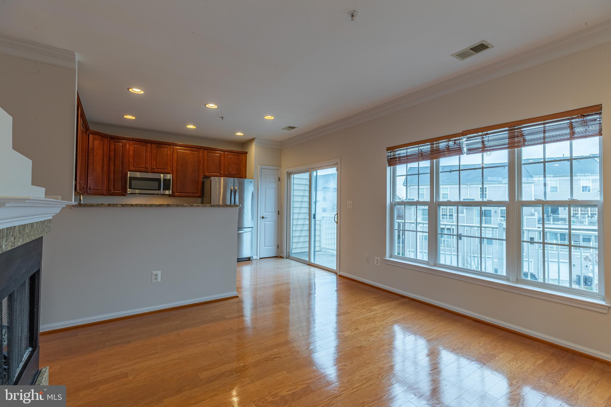 AMBER SPRING - Residential