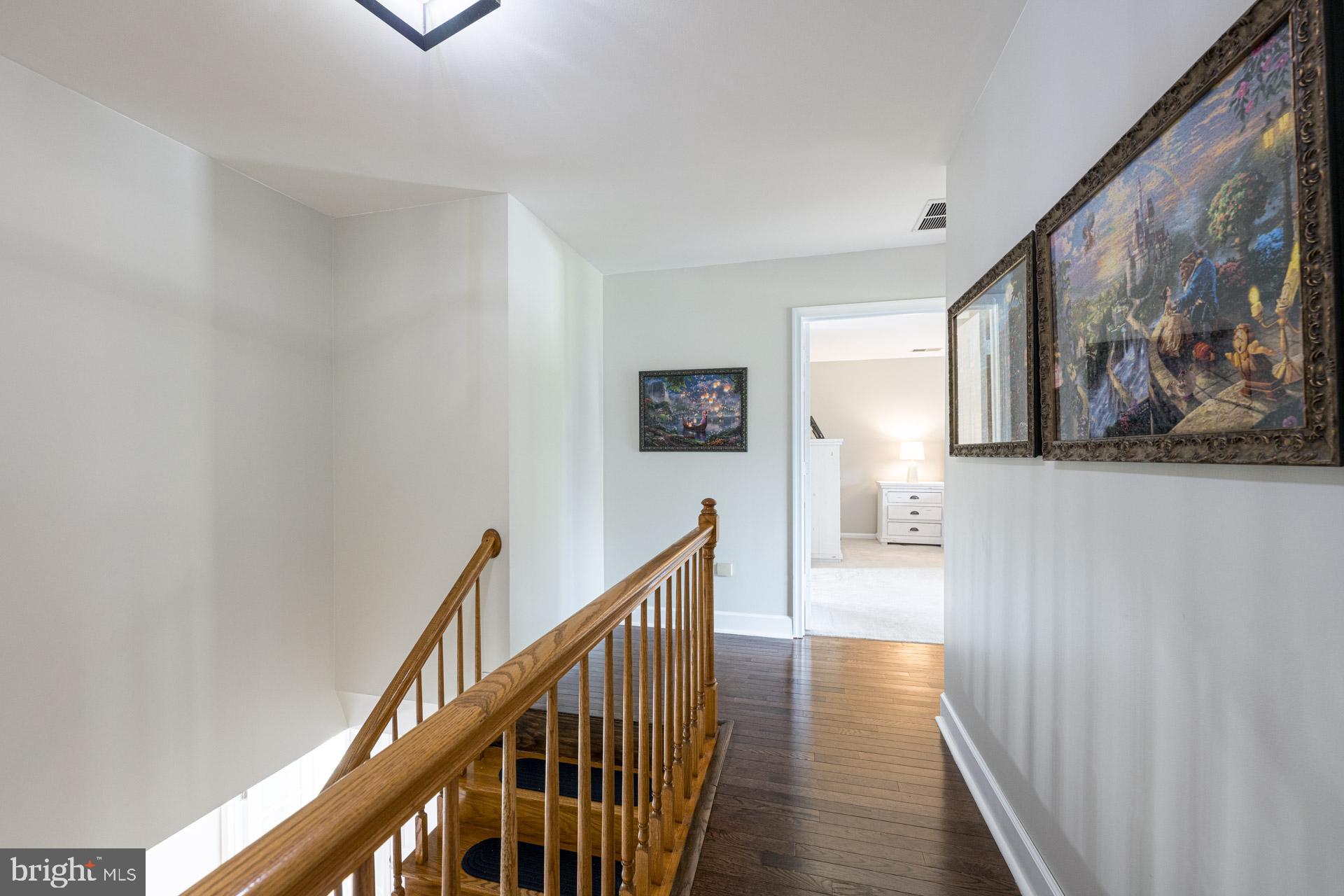 ENGLISH MEADOWS - Residential