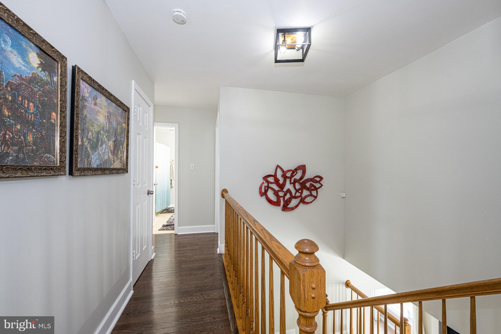 ENGLISH MEADOWS - Residential